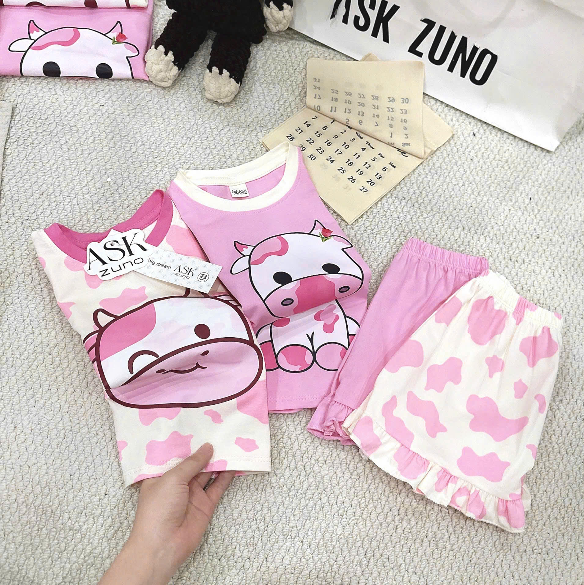 XẢ B372 - SET 2 BỘ BG TONE HỒNG BÒ SỮA
