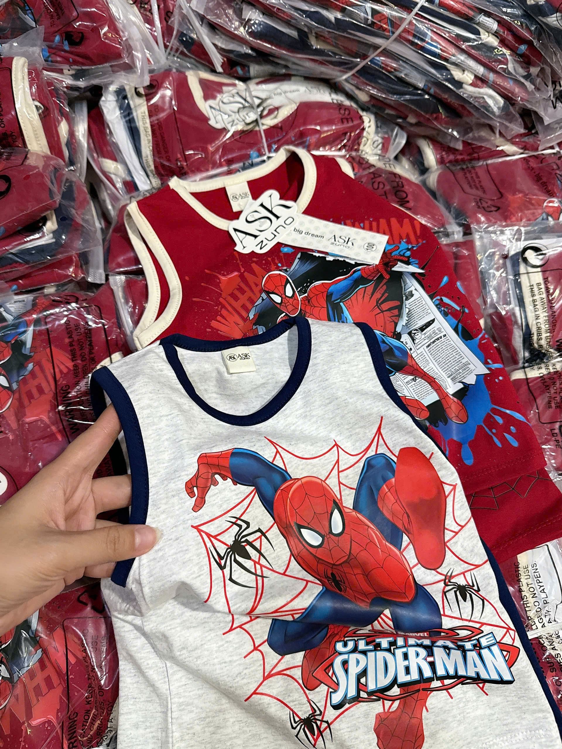 XẢ B379 - SET 2 BỘ BA LỖ SPIDER MEN ĐỎ GHI THAN