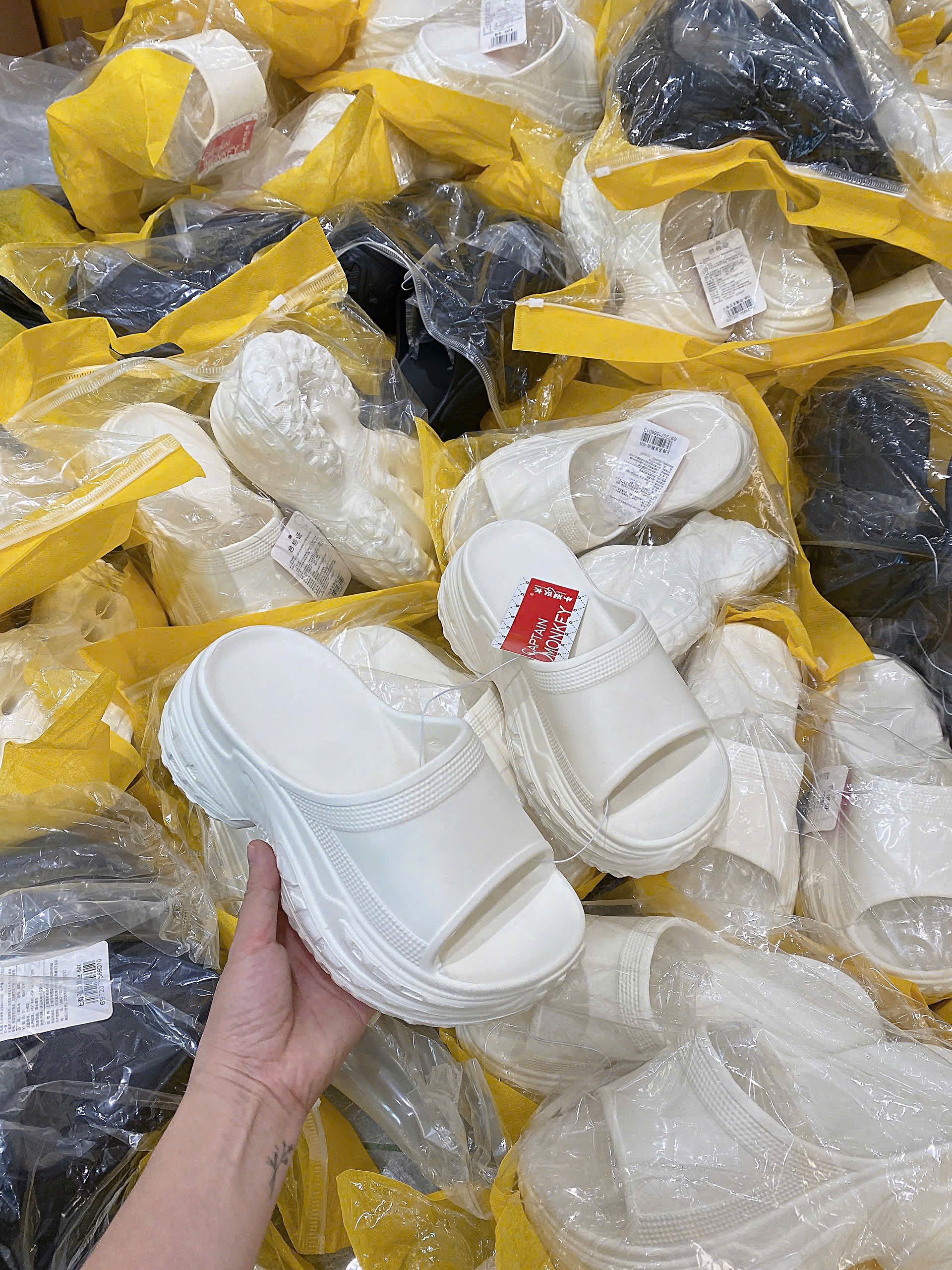 B384 - DÉP XỐP 2 MÀU ĐEN TRẮNG 5CM