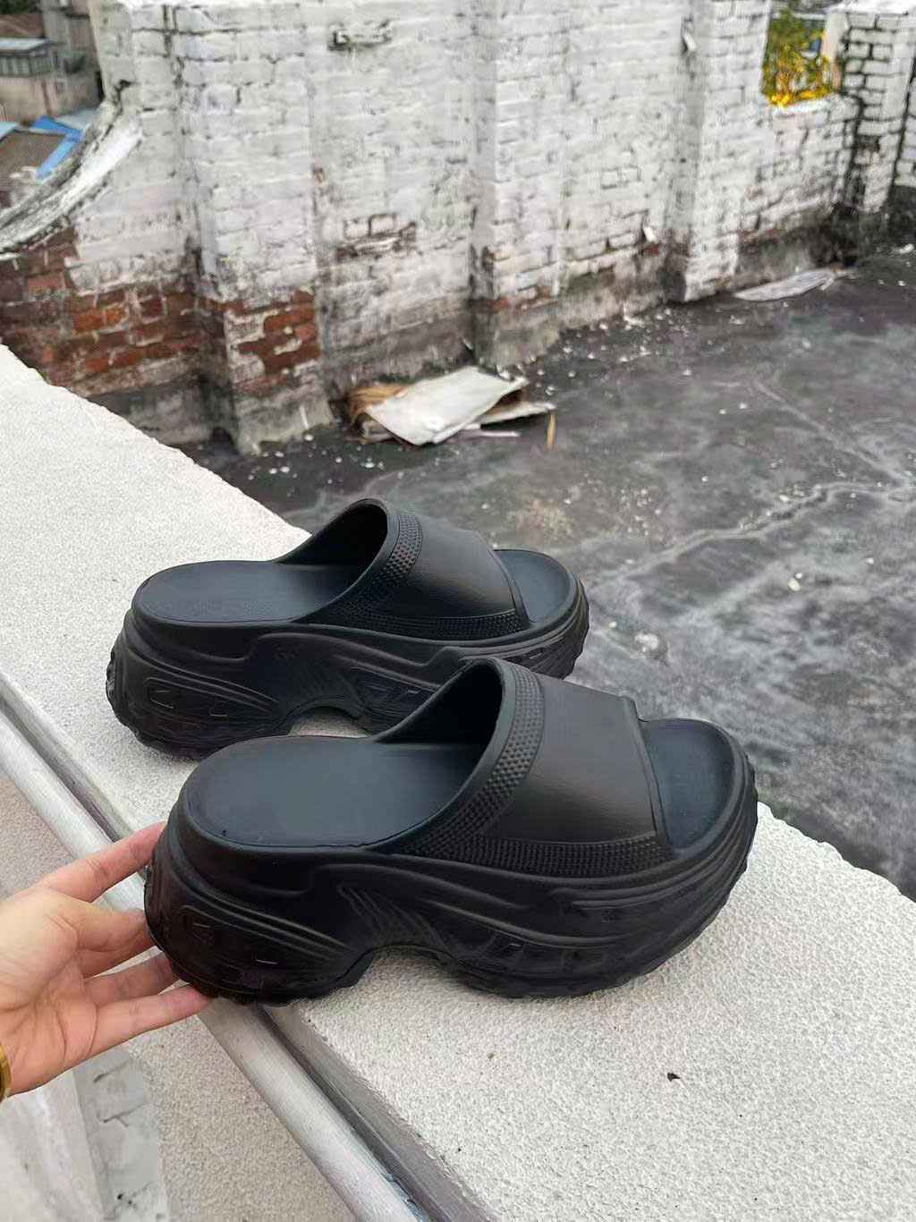 B384 - DÉP XỐP 2 MÀU ĐEN TRẮNG 5CM