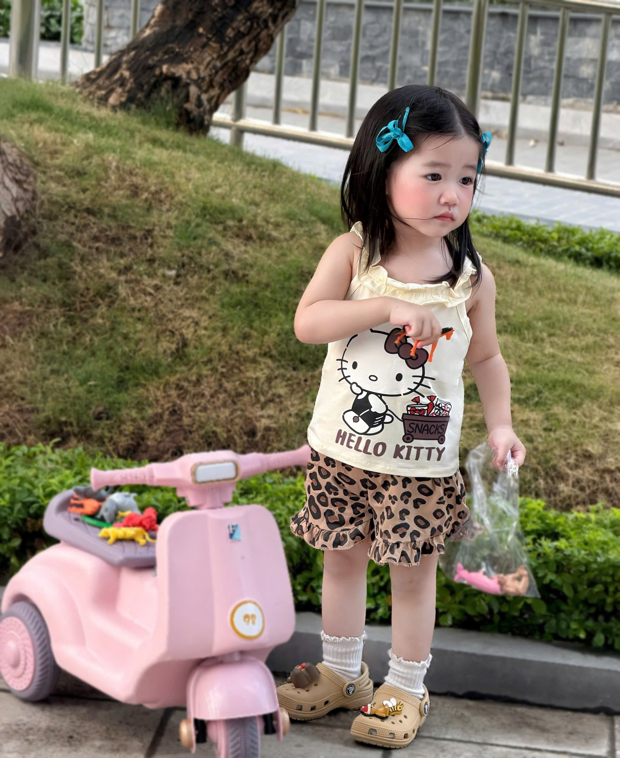XẢ B458 - SET 2 BỘ MÈO KITTY BÈO HỒNG NÂU BEO