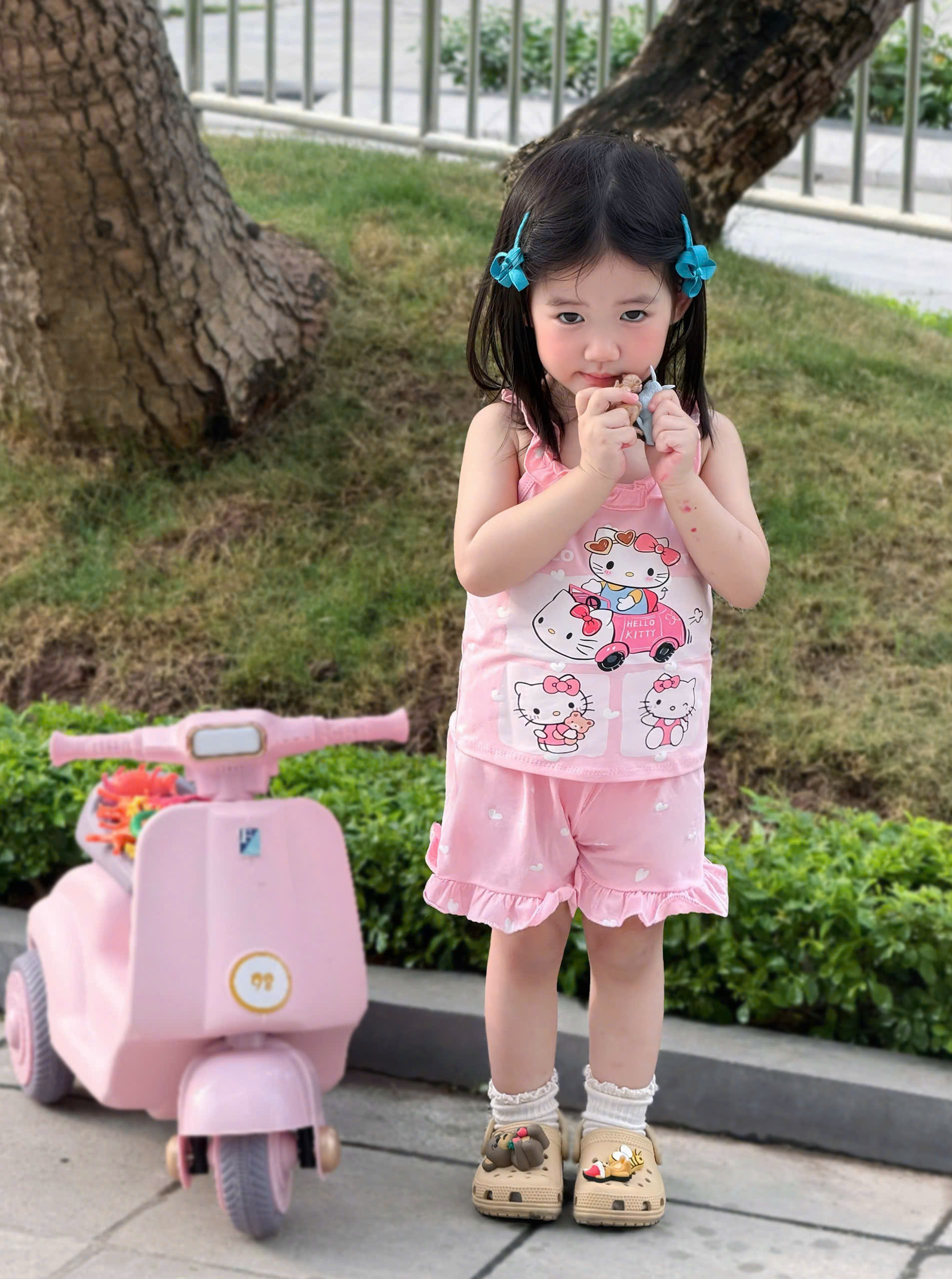 XẢ B458 - SET 2 BỘ MÈO KITTY BÈO HỒNG NÂU BEO