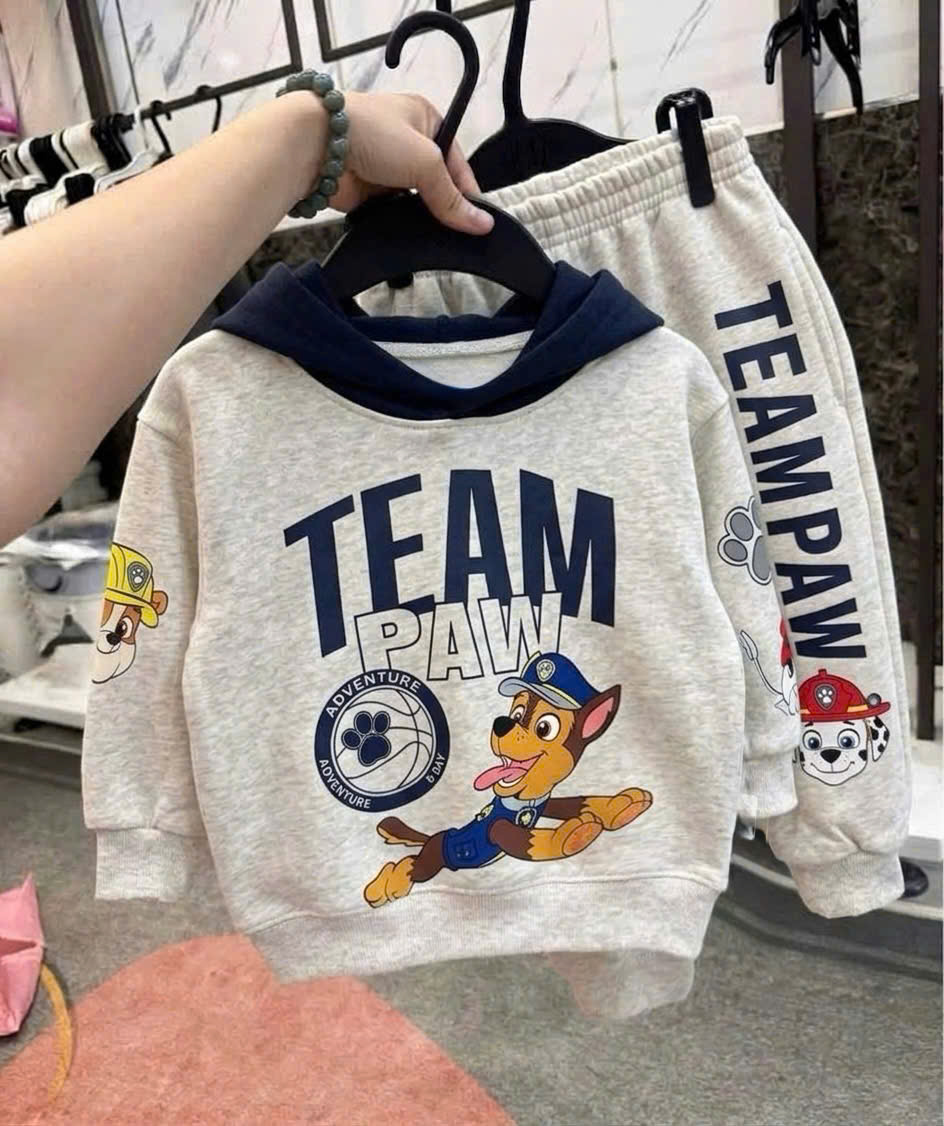 B480 - BỘ NỈ TEAM PAW GHI MŨ THAN