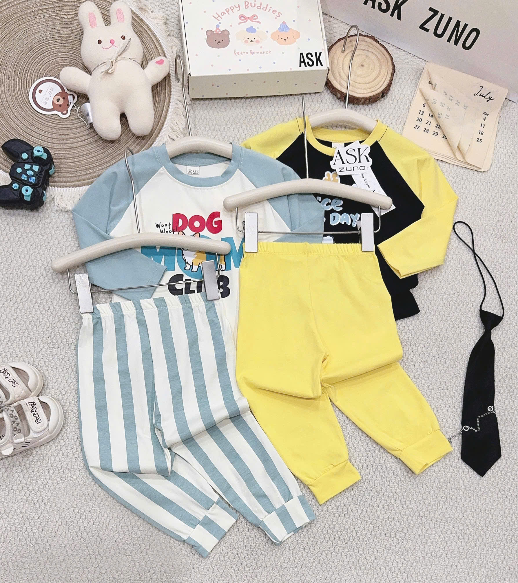 B509 - SET 2 BỘ CÚN XANH VÀNG