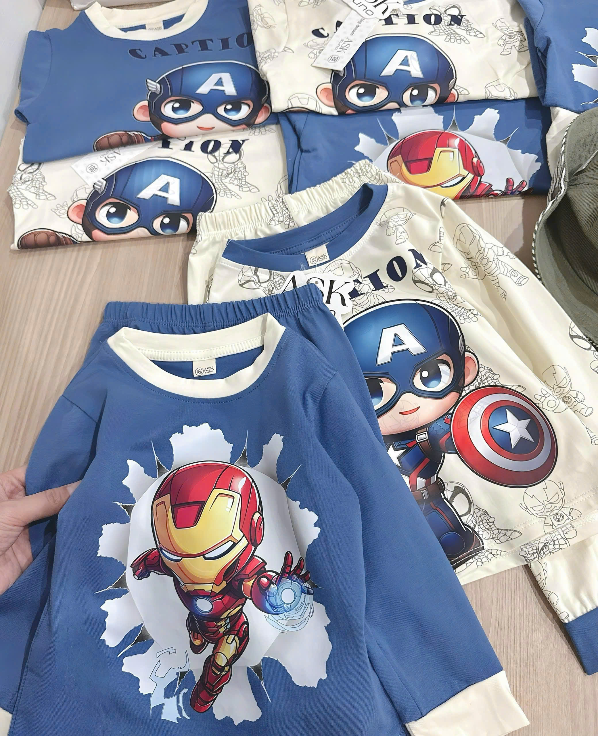 B541 - SET 2 BỘ IRONMAN CAPTION XANH KEM DÀI TAY