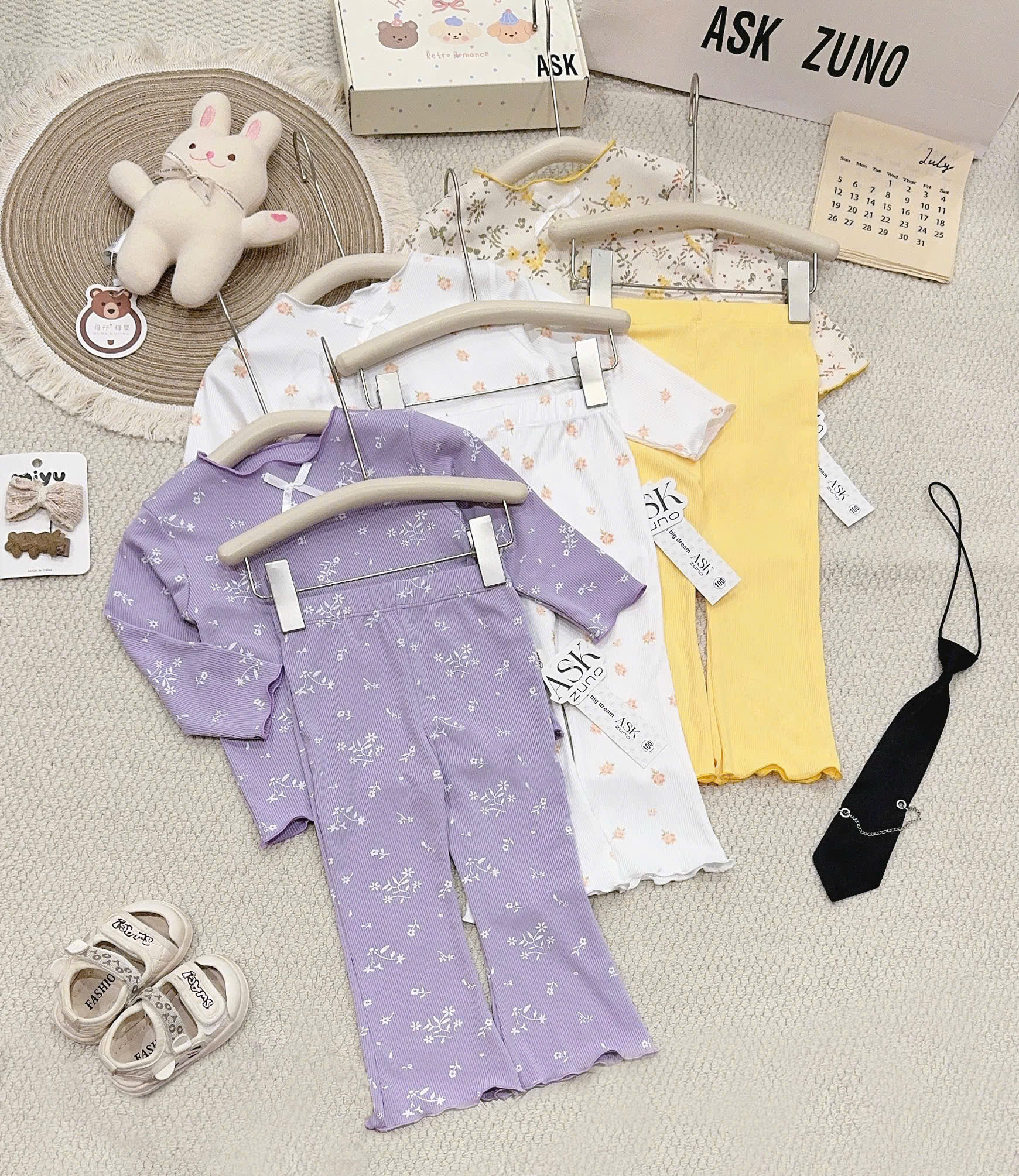 B571 - SET 3 BỘ TĂM HOA NHÍ TÍM VÀNG KEM