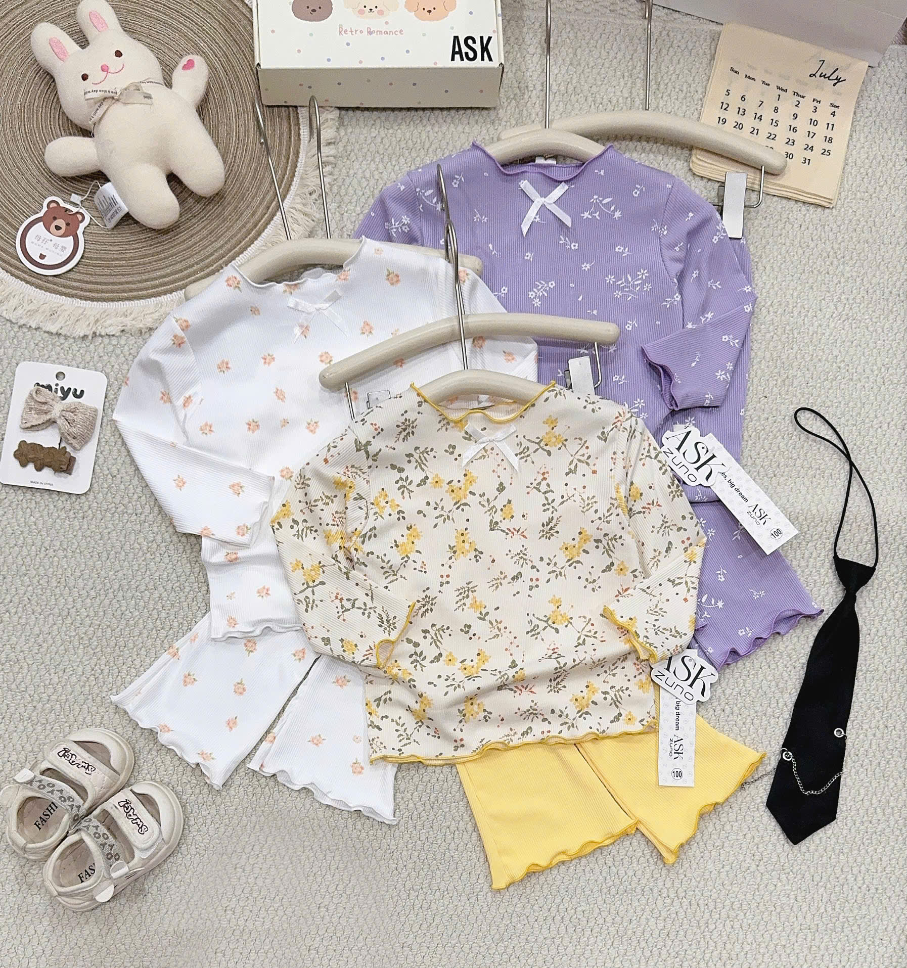 B571 - SET 3 BỘ TĂM HOA NHÍ TÍM VÀNG KEM