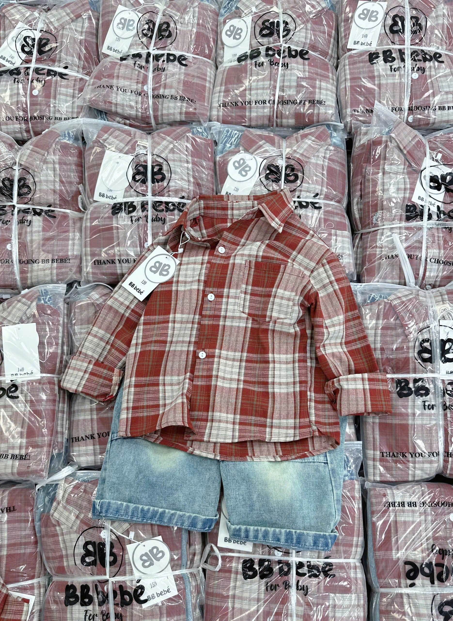 B572 - SET ÁO SƠ MI KẺ ĐỎ QUẦN JEAN