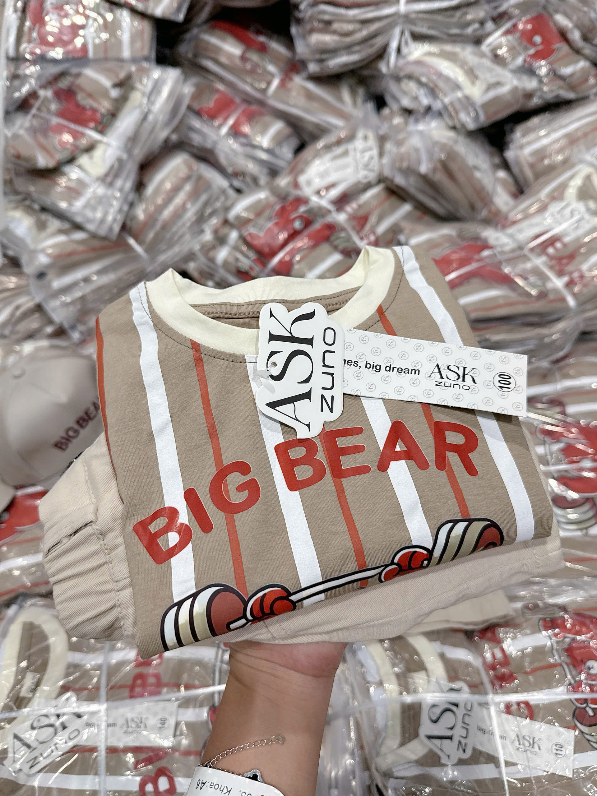 XẢ B575 - SET BỘ BIG BEAR KẺ KÈM MŨ