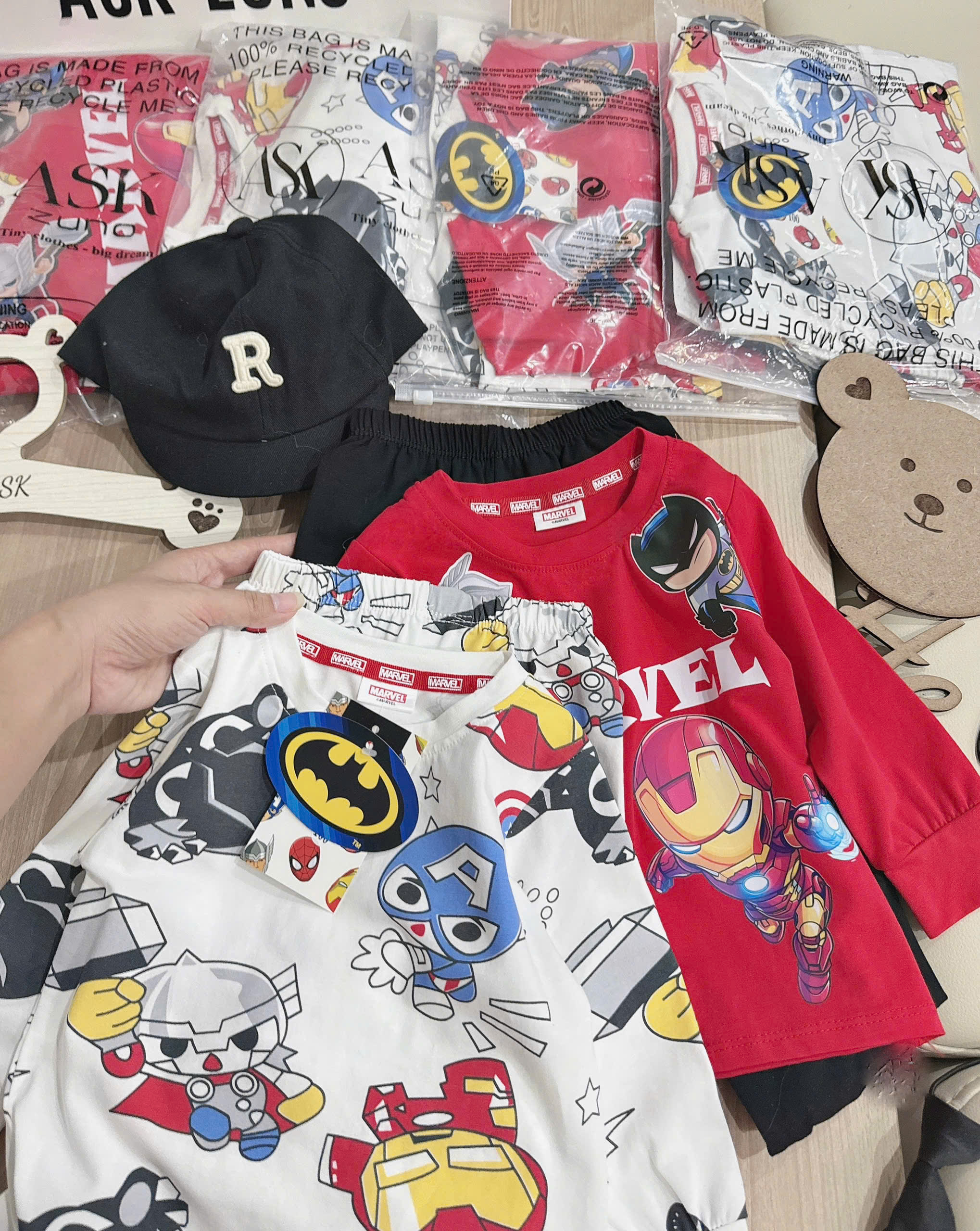 B665 - SET 2 BỘ MARVEL ĐỎ BE