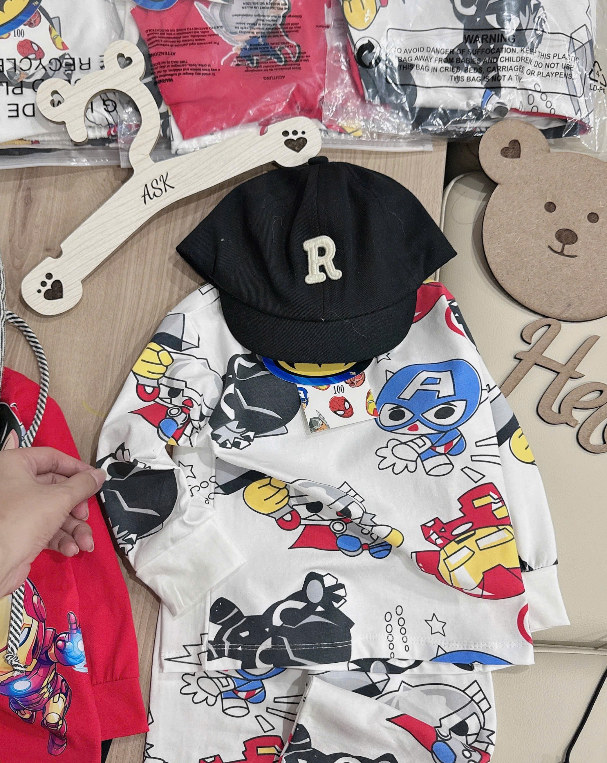 B665 - SET 2 BỘ MARVEL ĐỎ BE