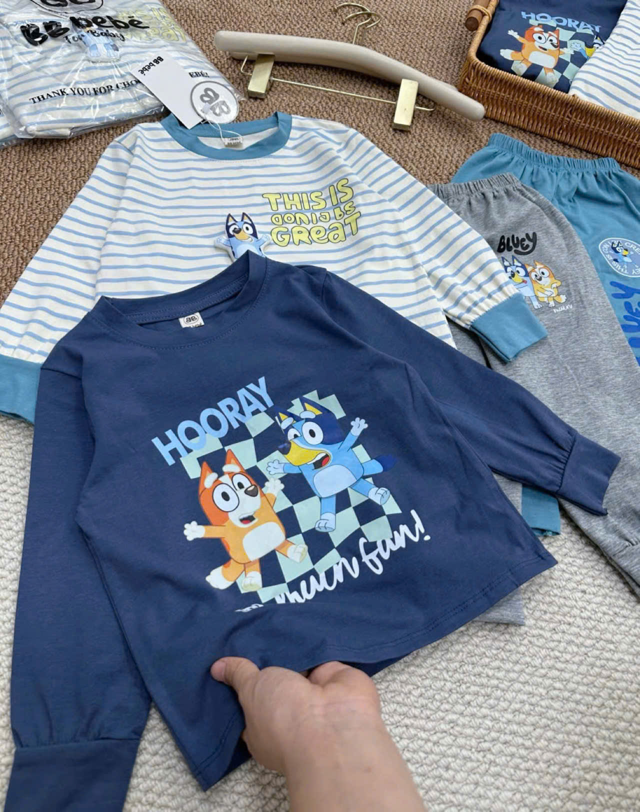 C178 - SET 2 BỘ BLUEY THAM XÁM