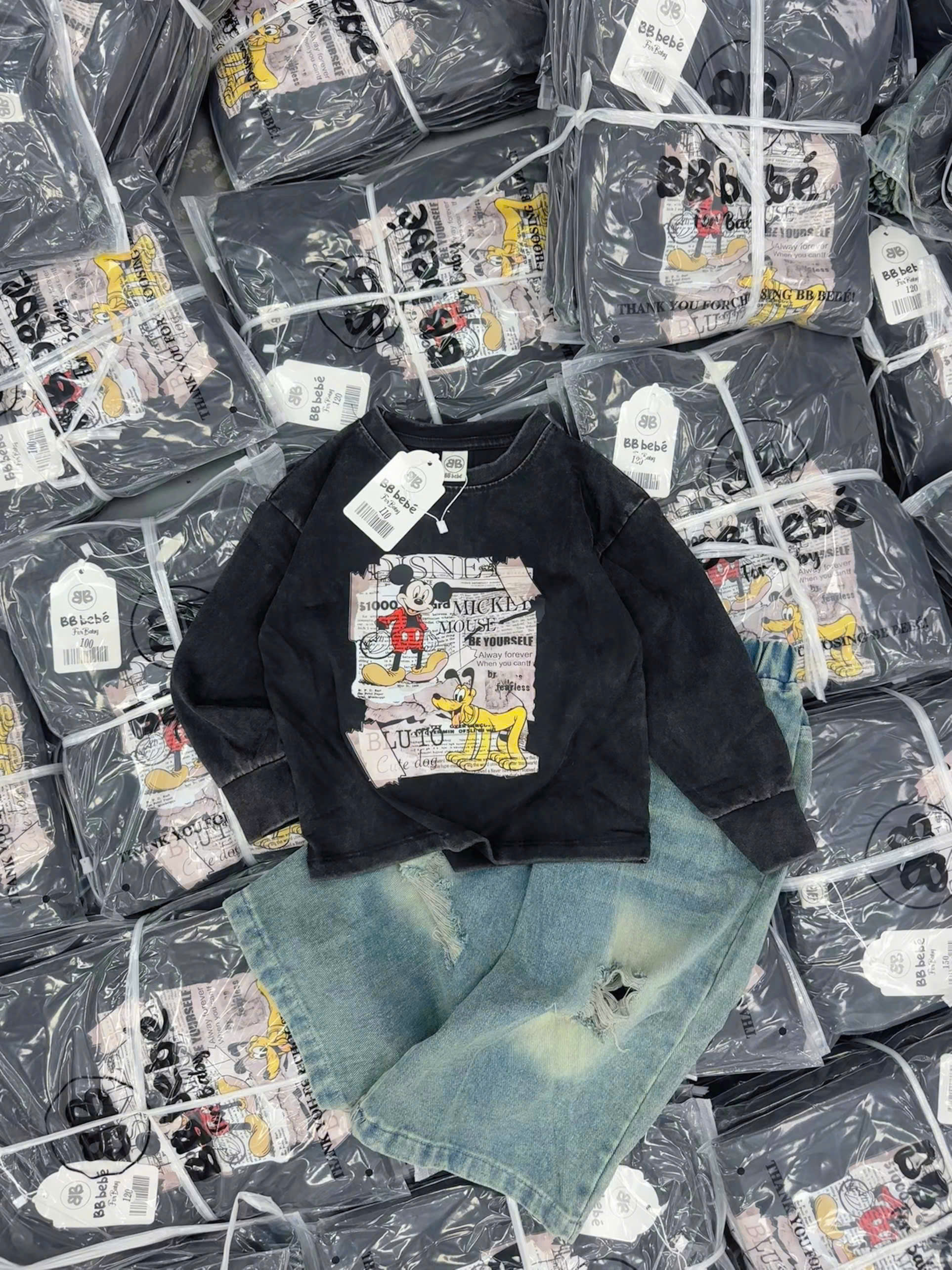 C209 - SET ÁO LOANG MICKEY QUẦN BÒ