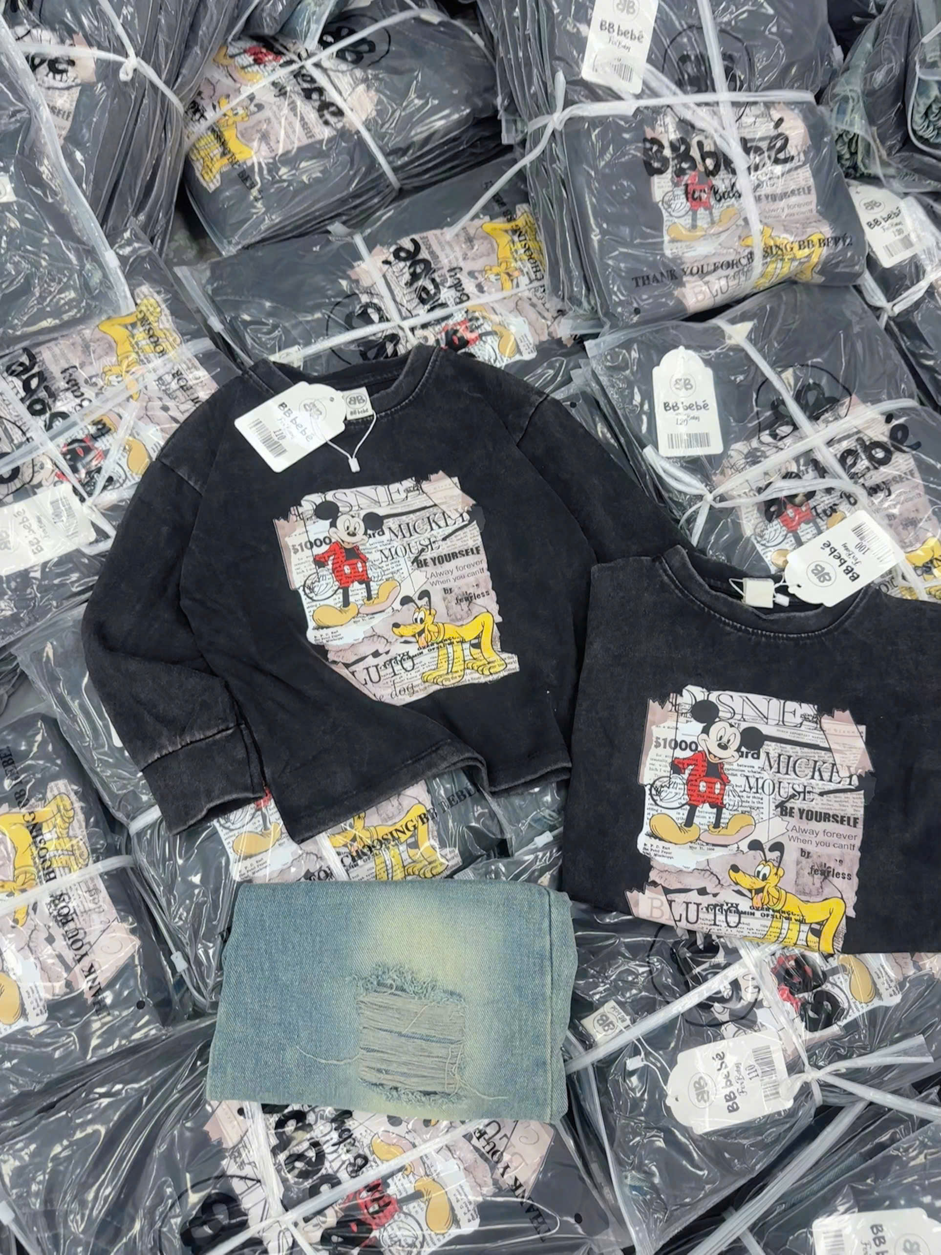 C209 - SET ÁO LOANG MICKEY QUẦN BÒ