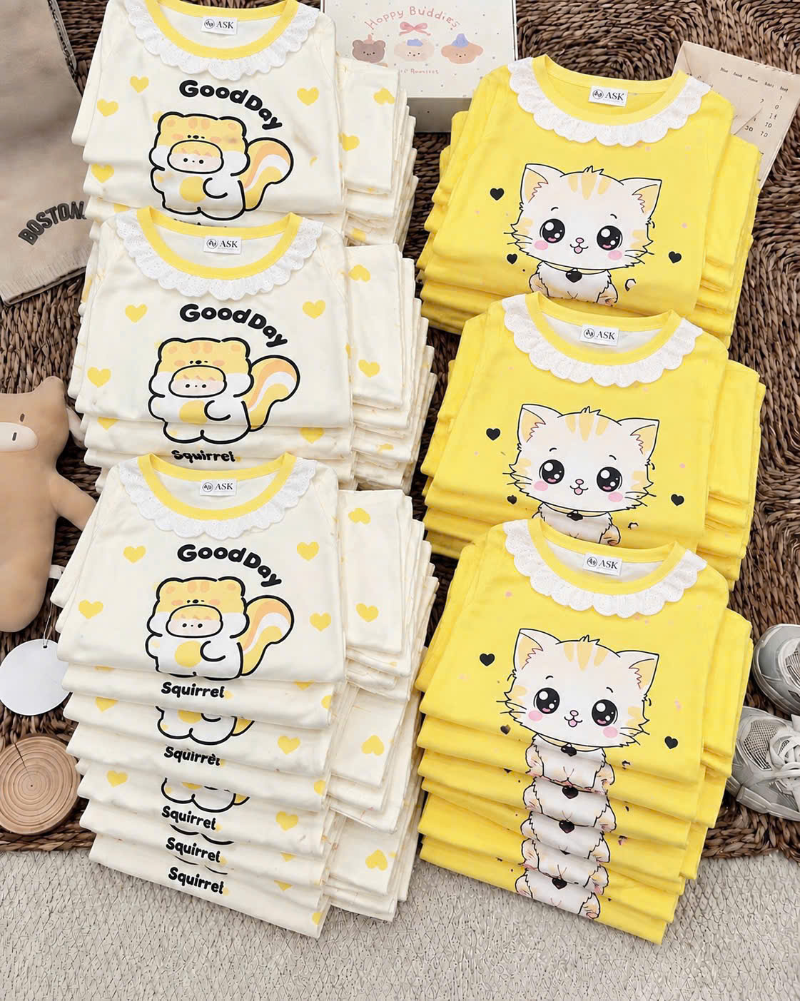C229 - SET 2 BỘ MÈO VÀNG BÉ GÁI
