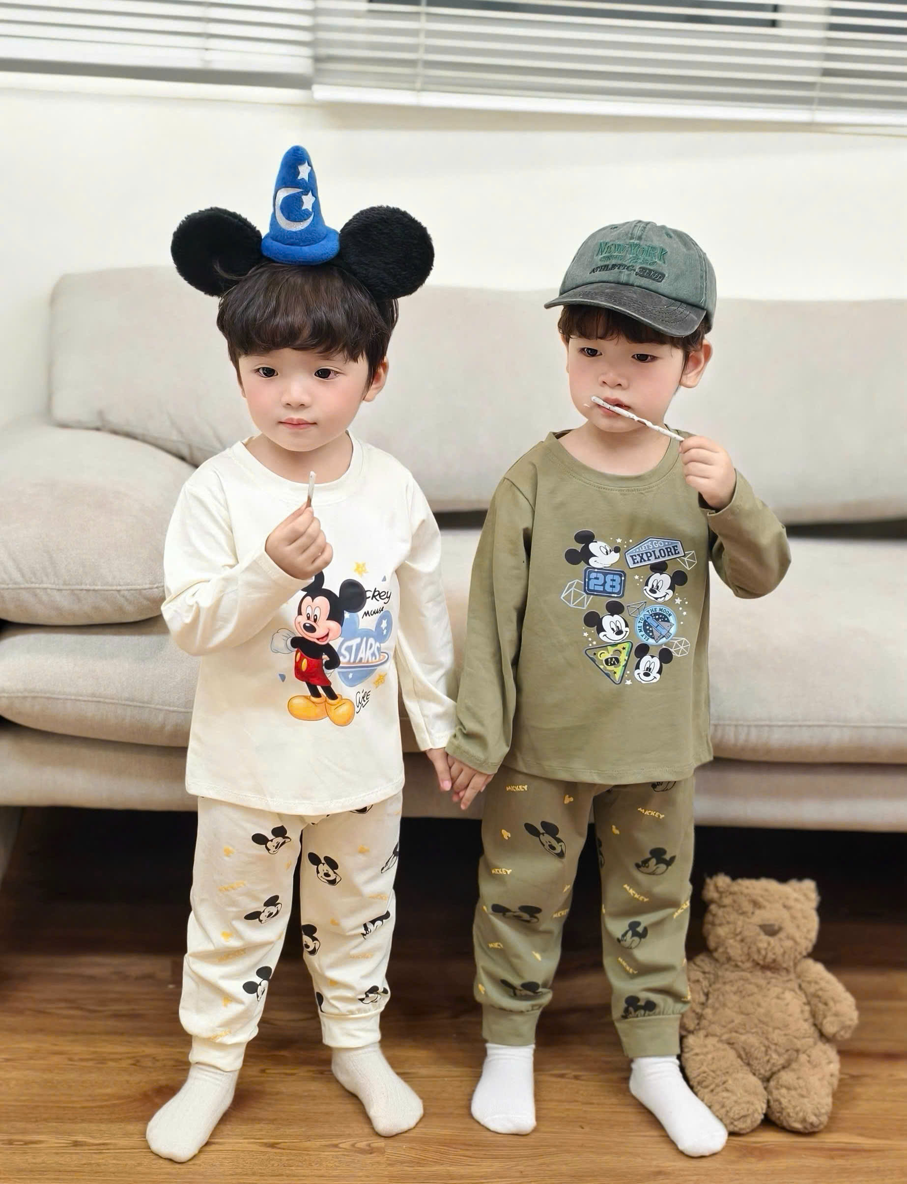 C91 - SET 2 BỘ MICKEY BE RÊU