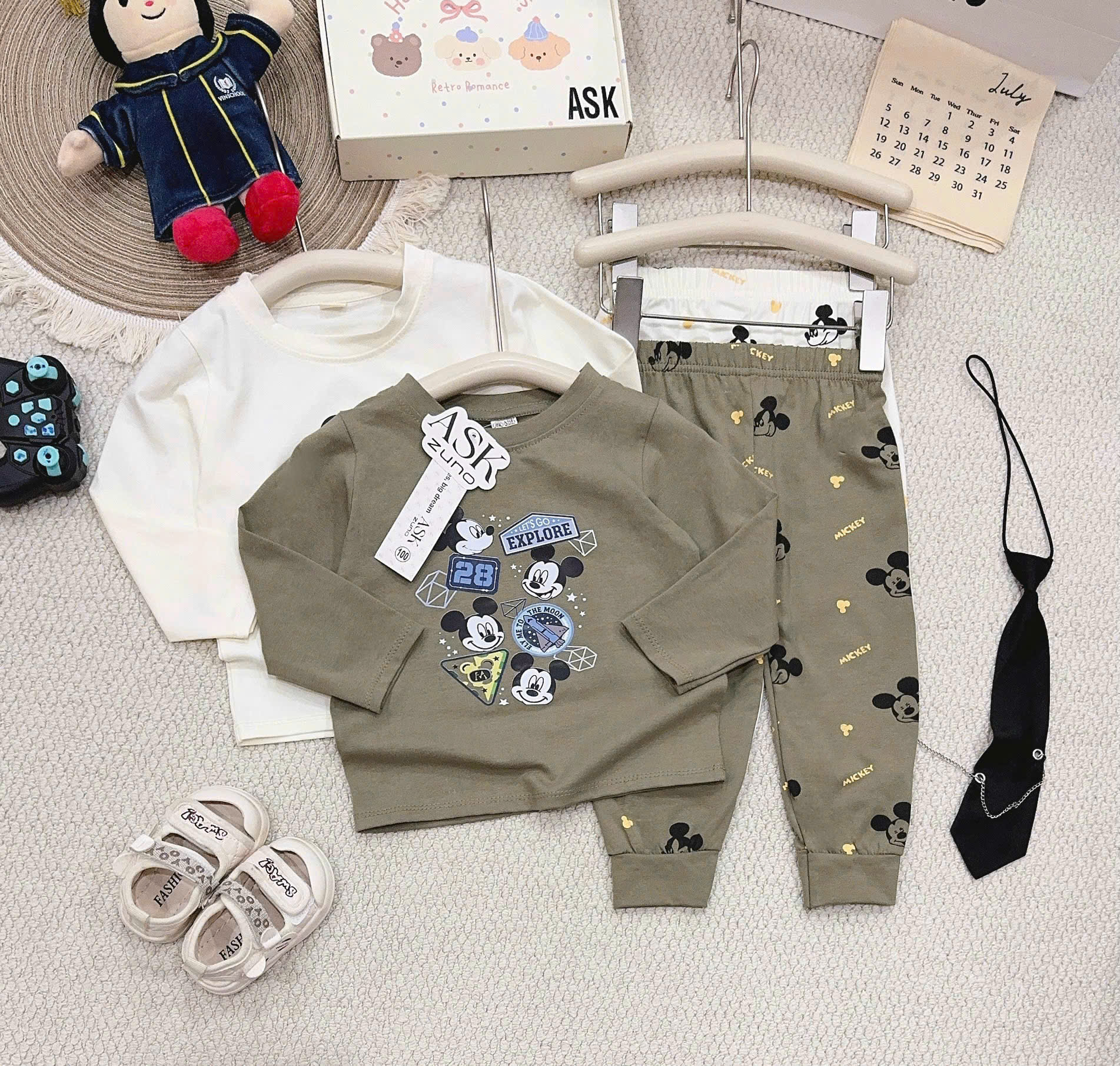C91 - SET 2 BỘ MICKEY BE RÊU