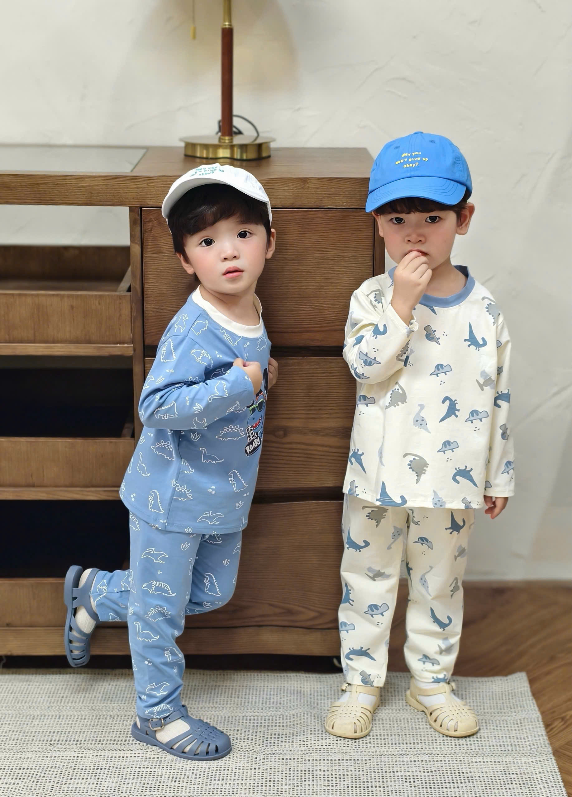 A147 - SET 2 BỘ KHỦNG LONG XANH TRẮNG SKATE