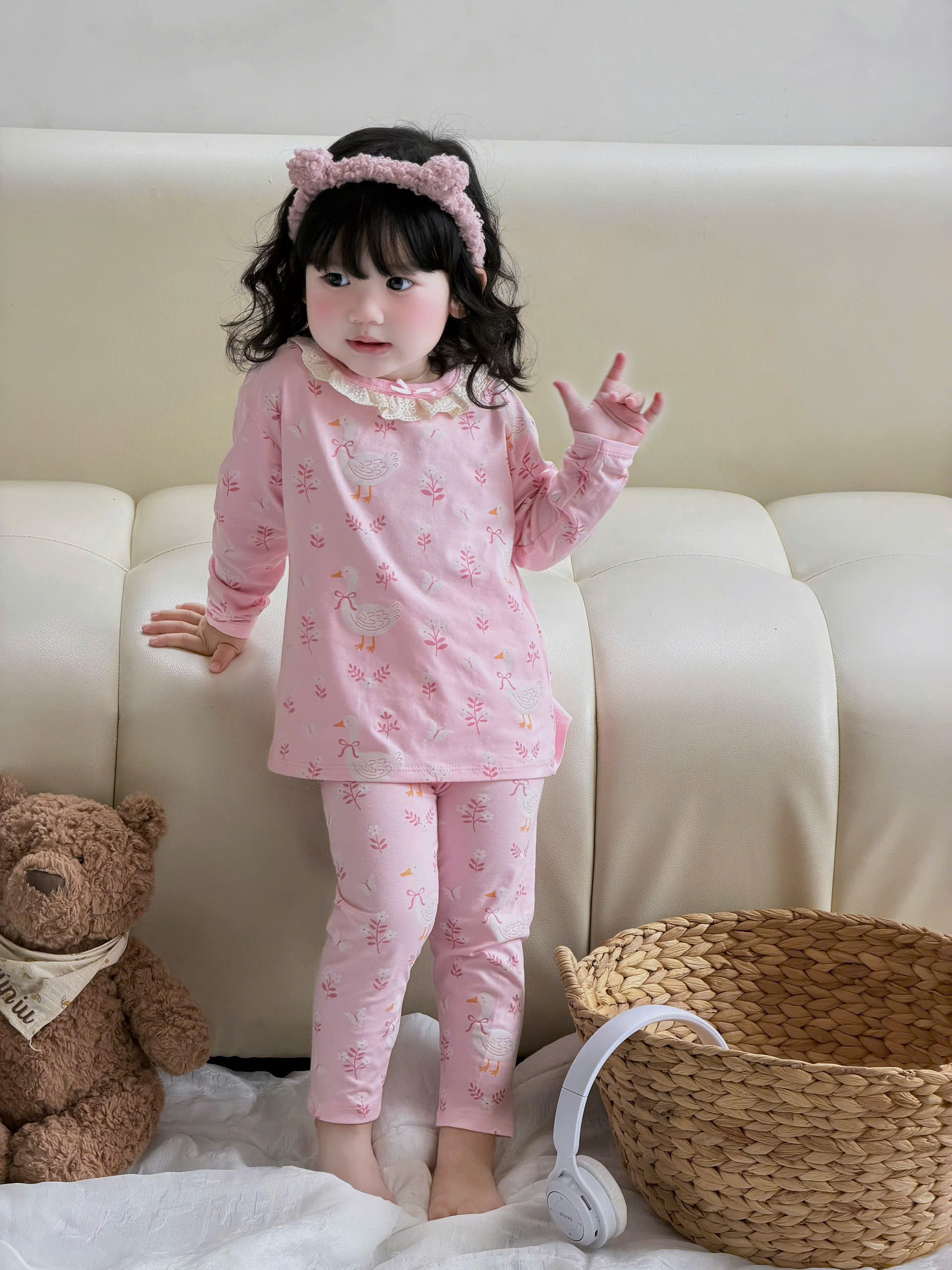 A203 - SET 2 BỘ VỊT HỒNG BI