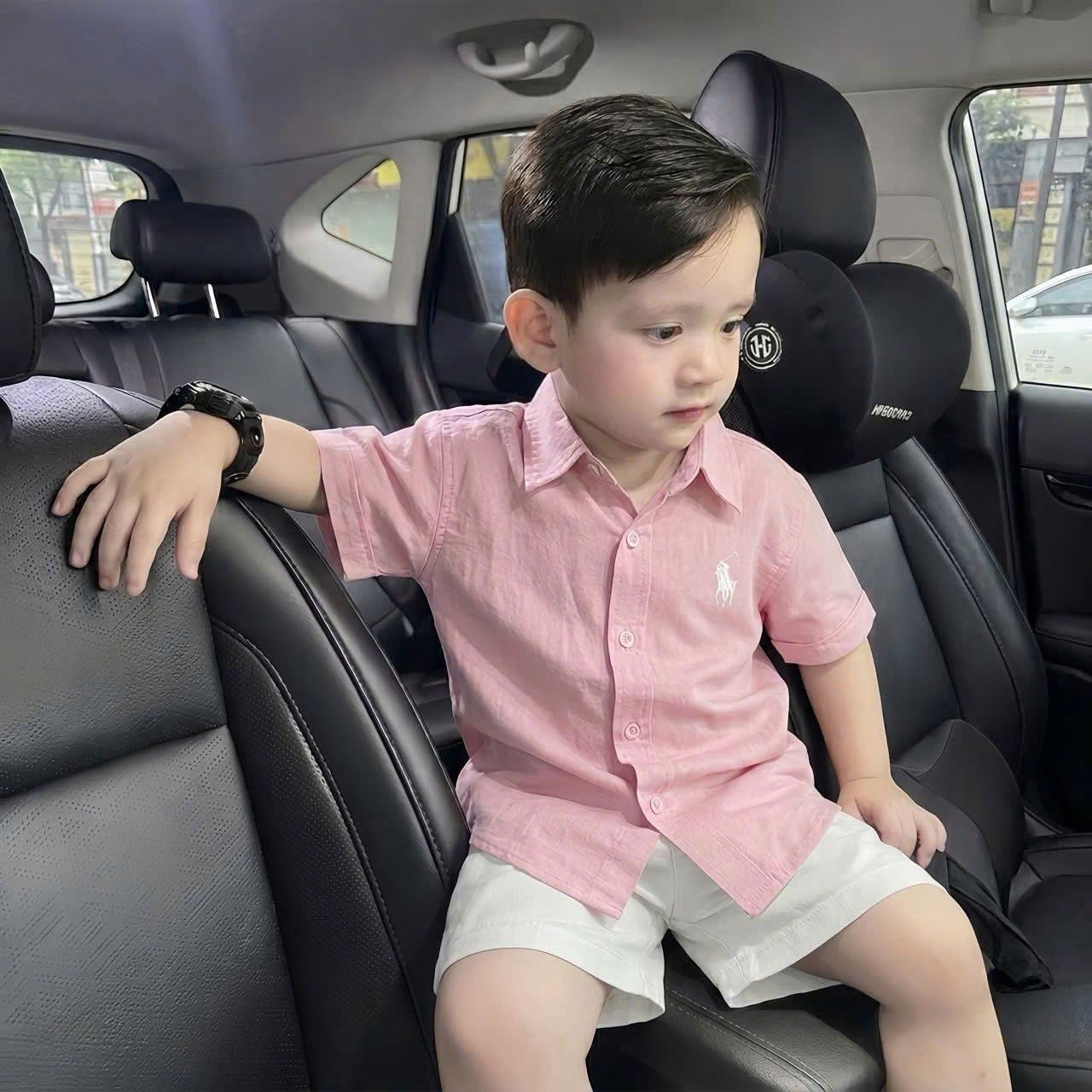 A447 - SET SƠ MI HỒNG NGỰA QUẦN ĐŨI TRẮNG