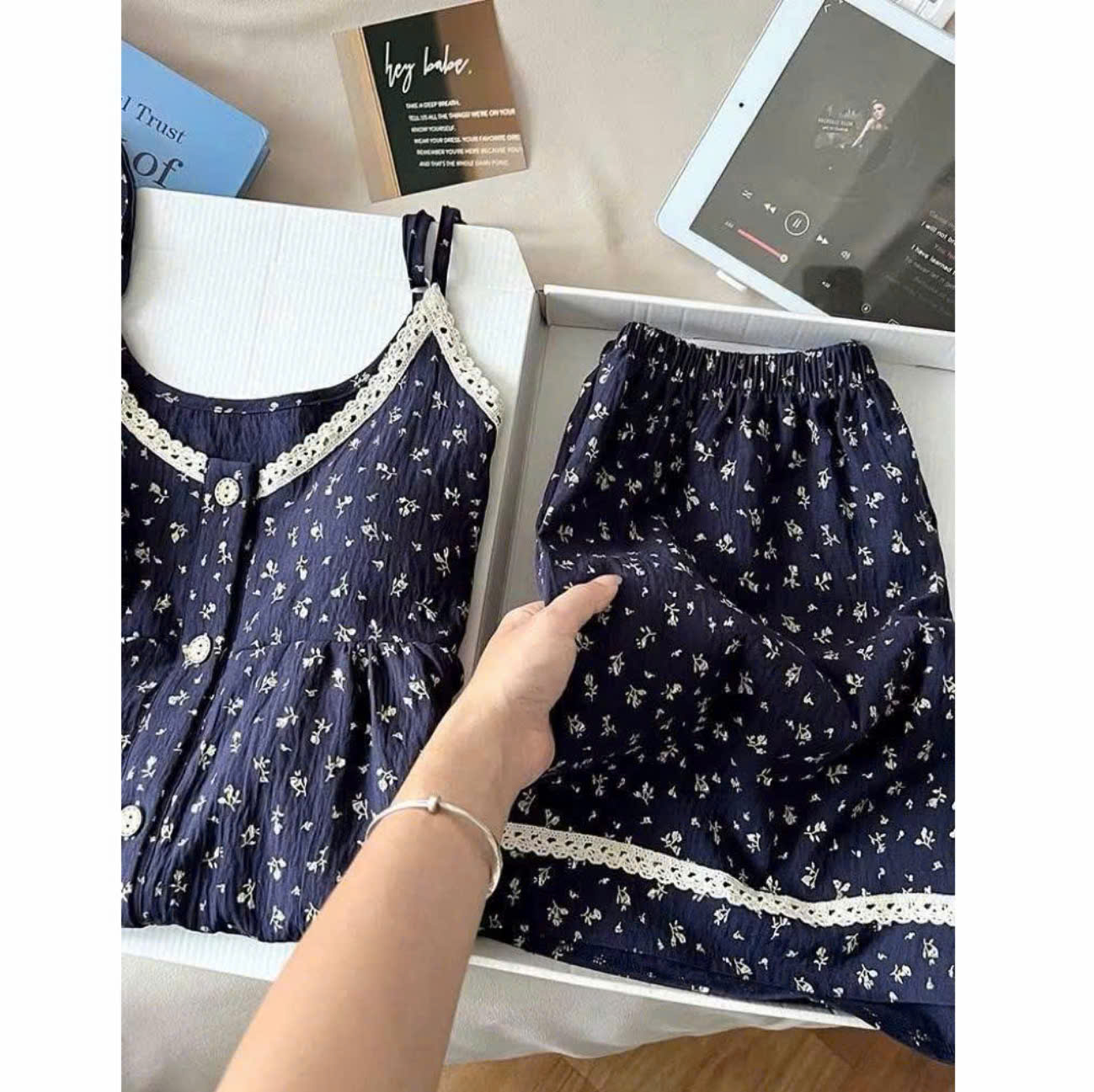 XẢ A481 - SET BỘ NGỦ 2 DÂY THAN HOA NHÍ