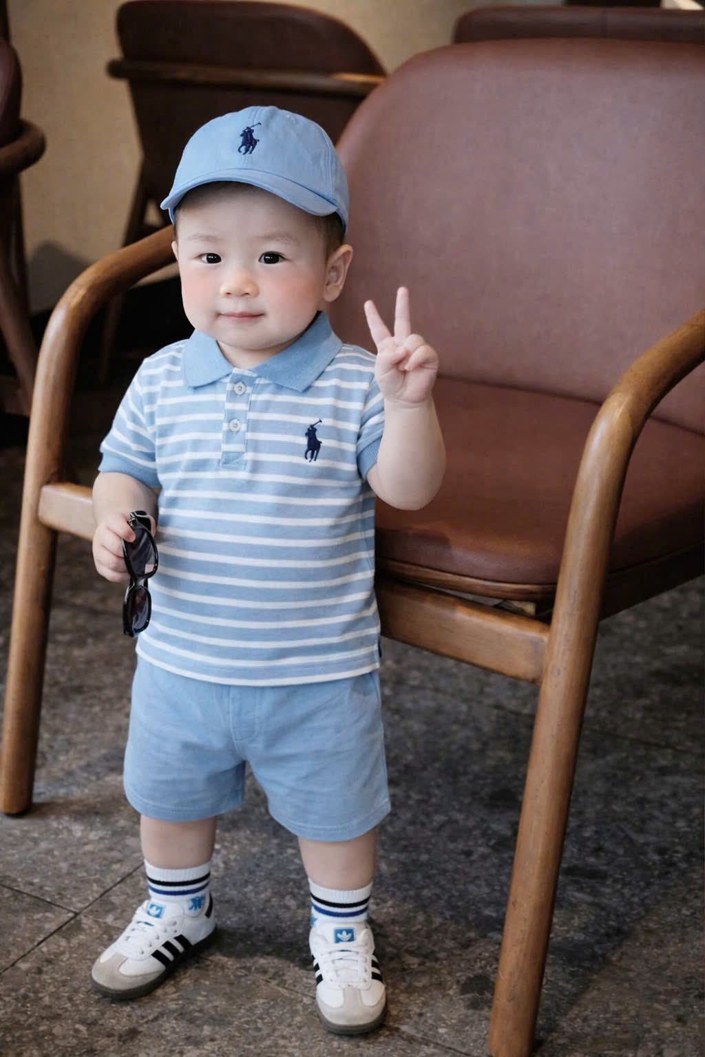 XẢ A485 - SET ÁO POLO KẺ XANH THÊU NGỰA QUẦN KAKI