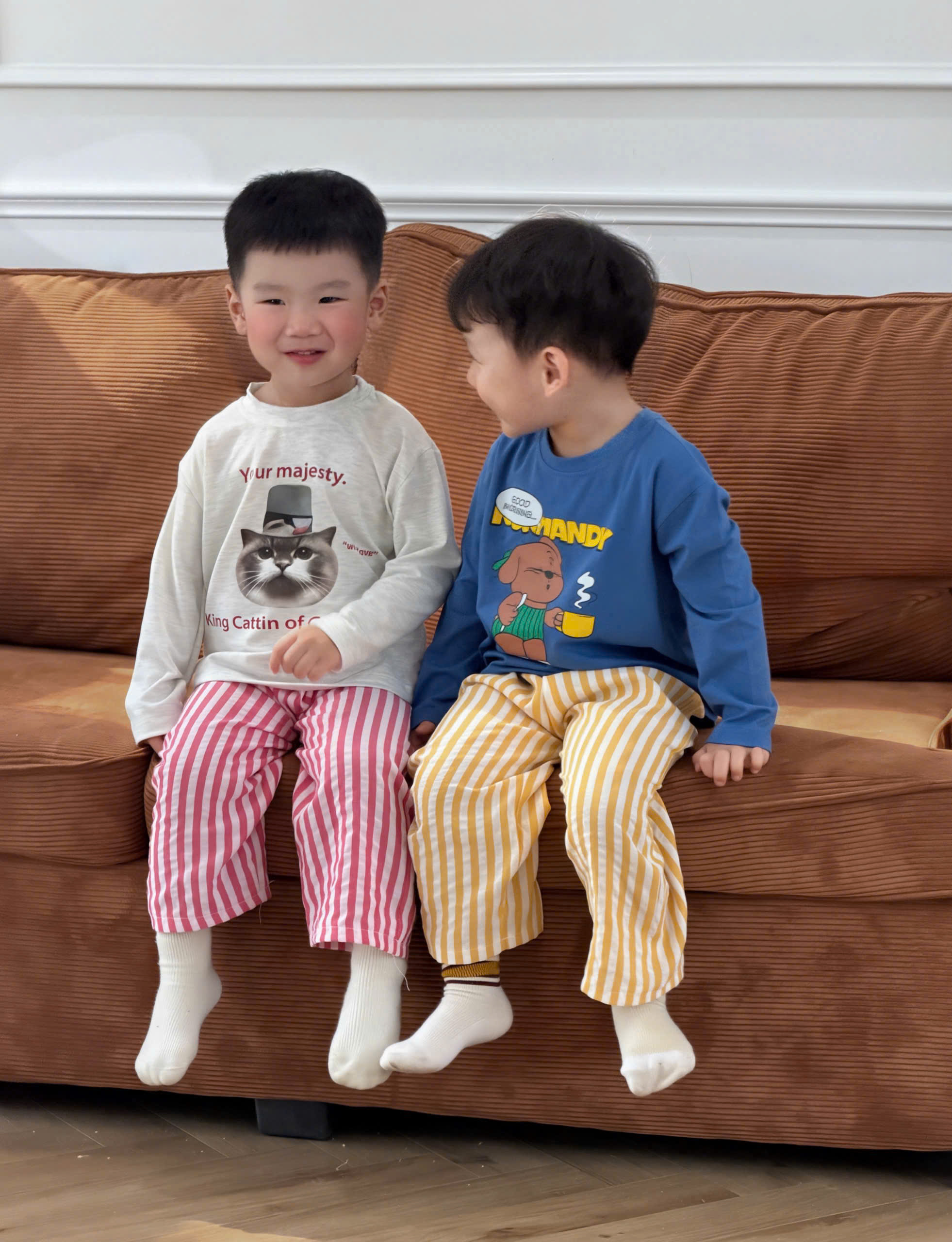 GOM A578 - SET BỘ HOẠT HÌNH QUẦN KẺ