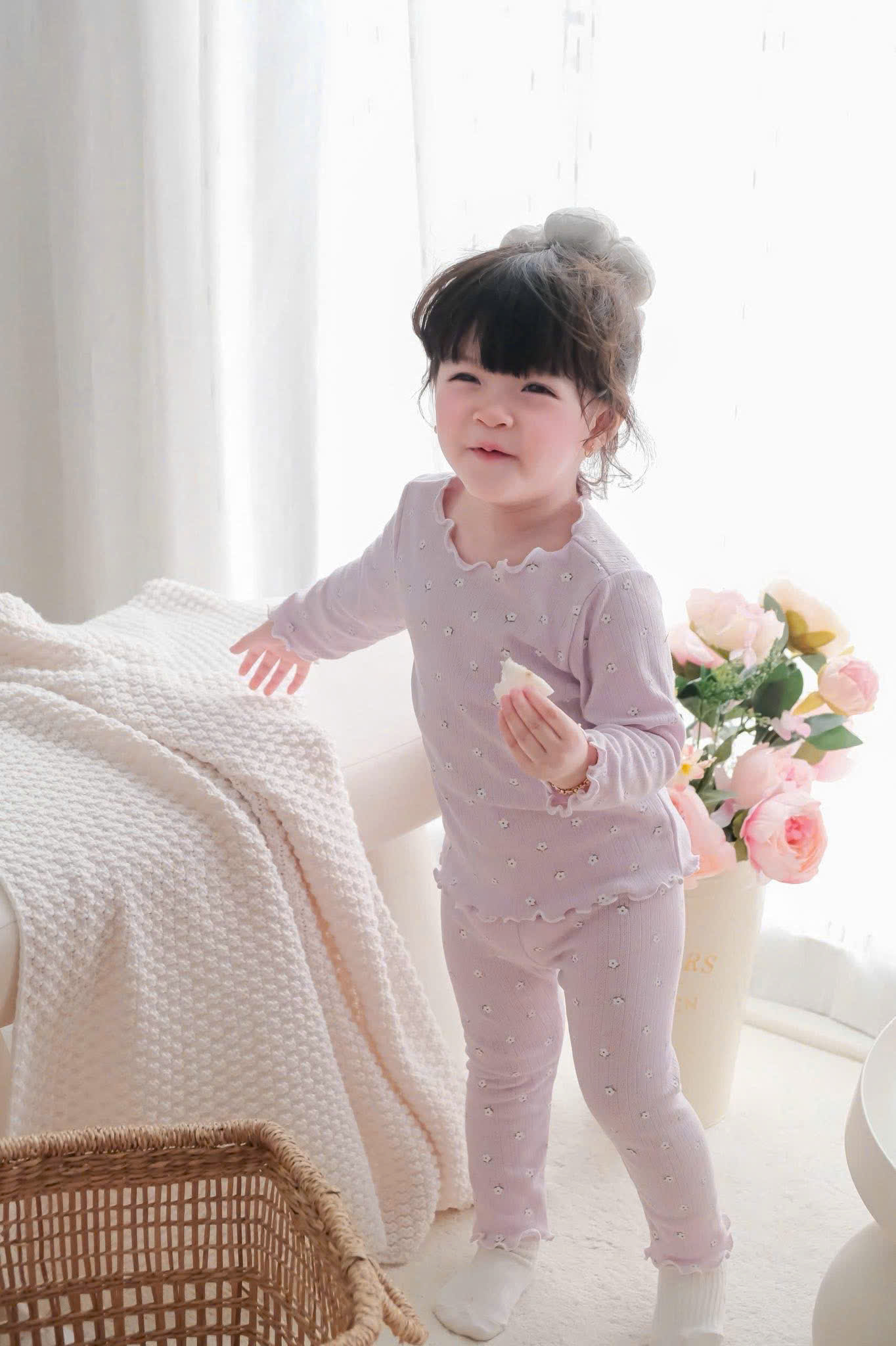 GOM A642 - SET 2 BỘ THÔNG HƠI HỌA TIẾT HOA NHÍ