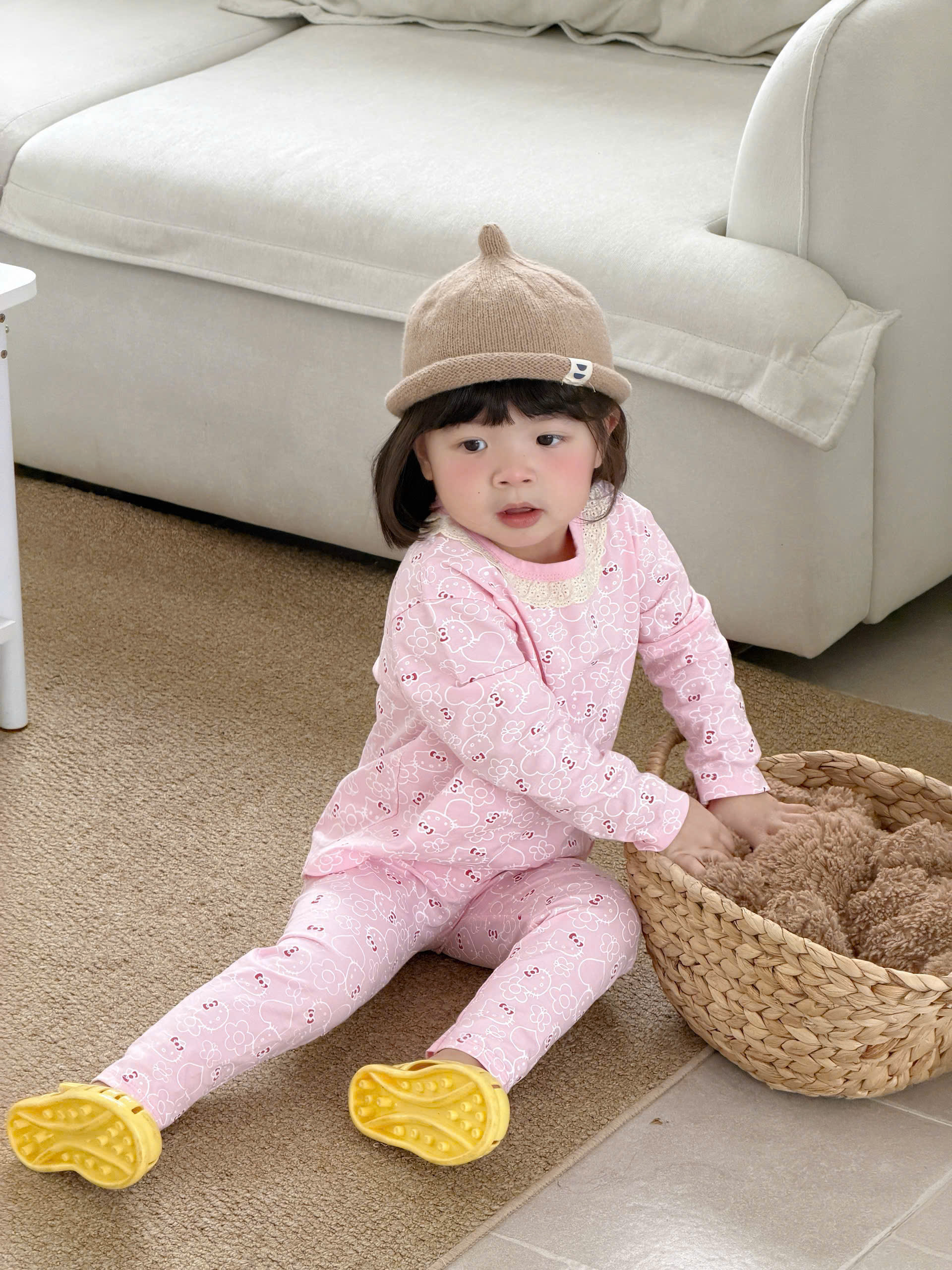 A660 - SET 2 BỘ REN CỔ HỒNG NÂU