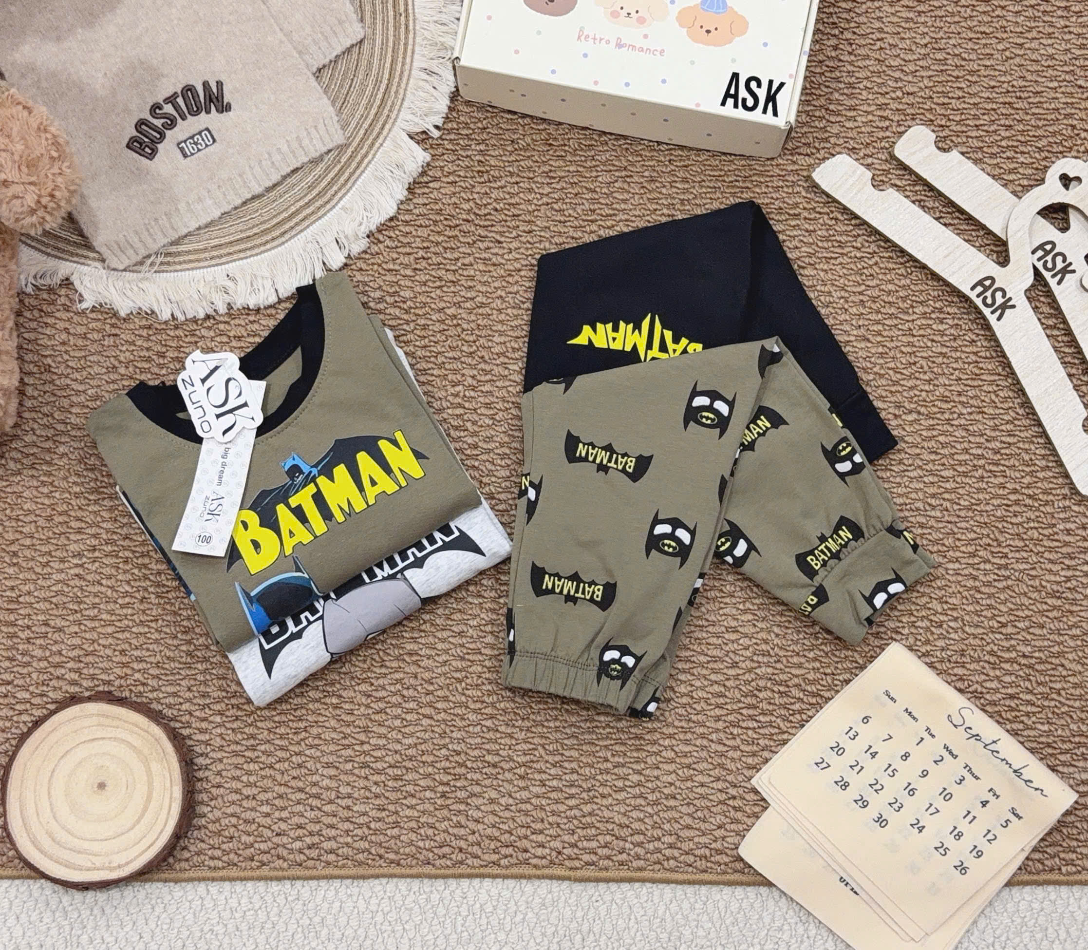 A671 - SET 2 BỘ BATMAN RÊU GHI