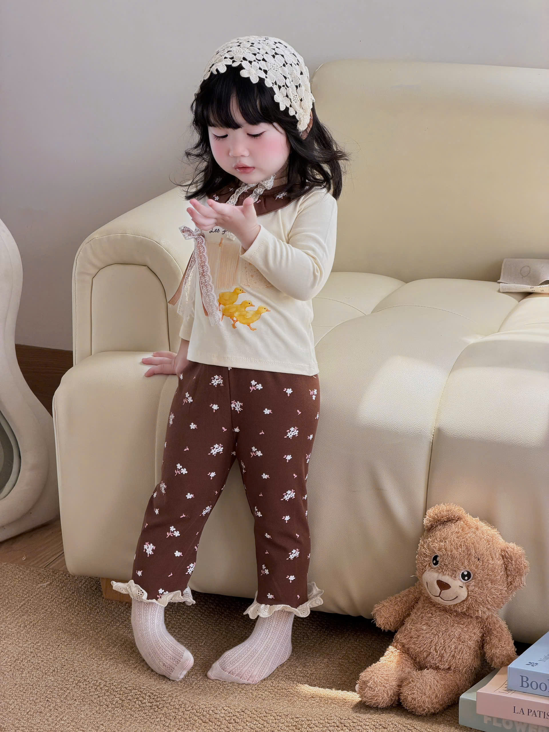 GOM A825 - SET 2 BỘ NÂU BE HOA NHÍ