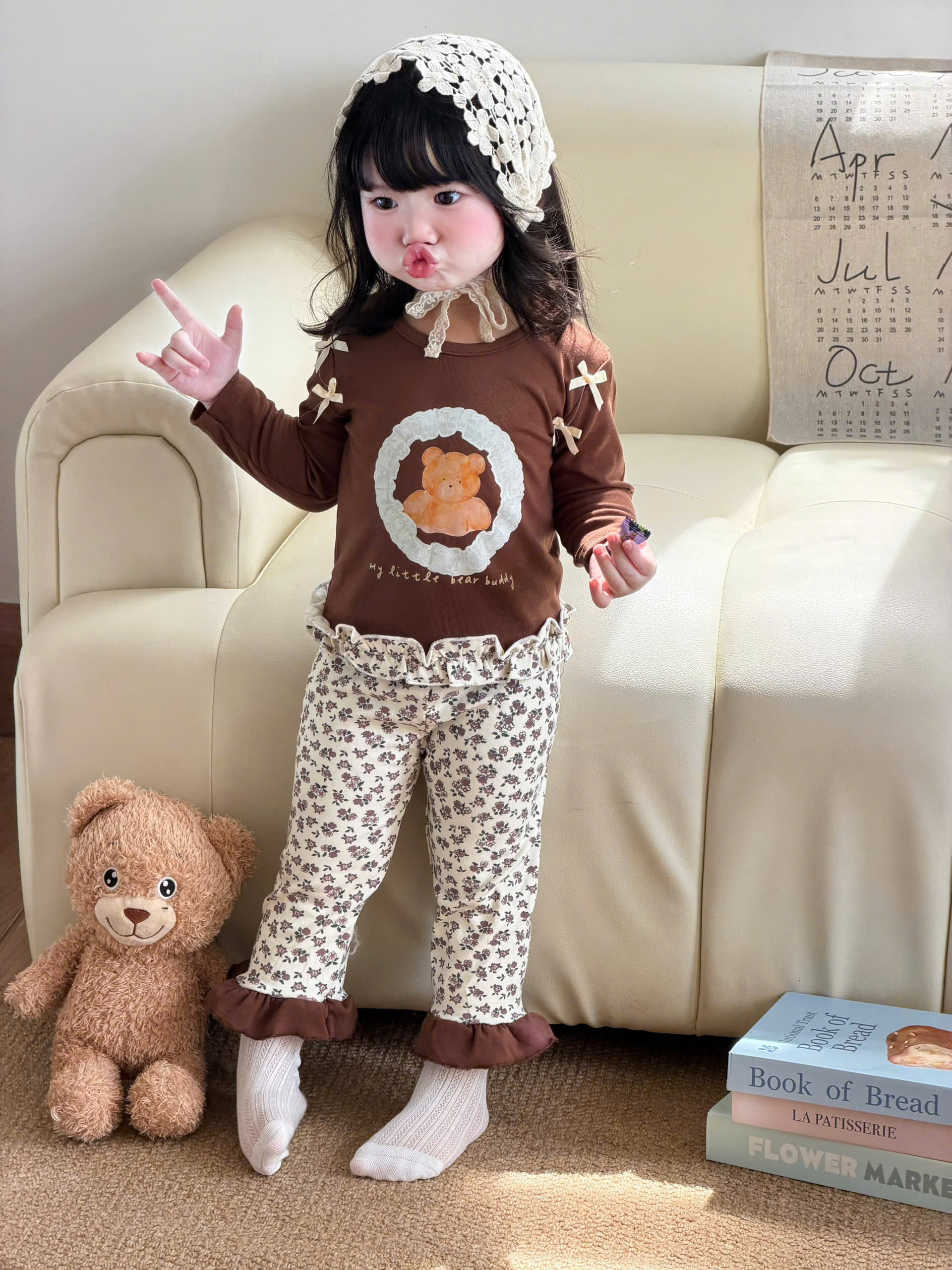 GOM A825 - SET 2 BỘ NÂU BE HOA NHÍ