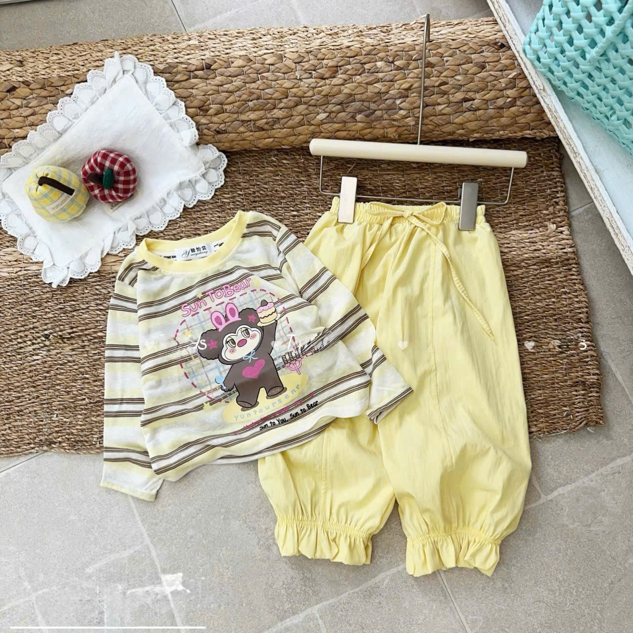 GOM A868 - SET ÁO PHÔNG GIẤY QUẦN BÈO