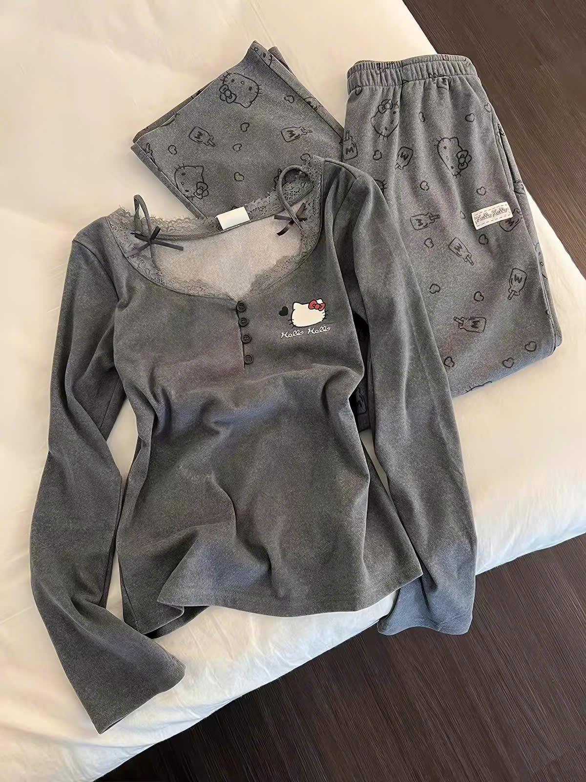 GOM B261 - SET NGỦ HELLO KITTY GHI XÁM