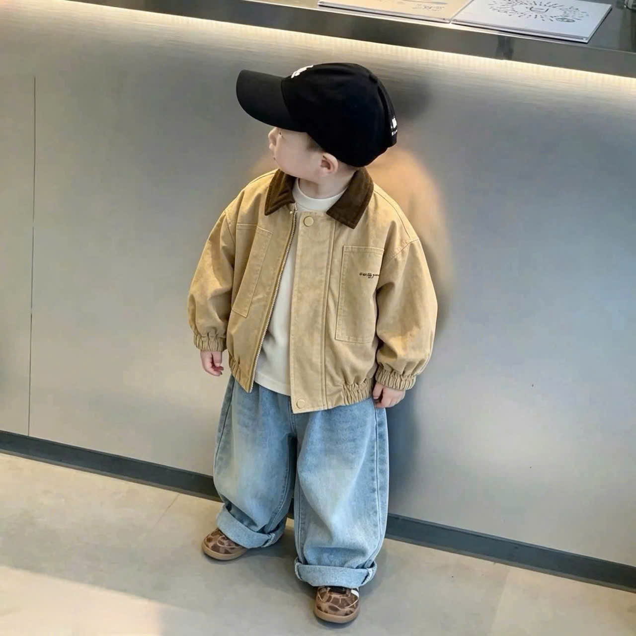 B371 - ÁO KHOÁC BOMBER DA LỘN VÀNG CỔ NÂU