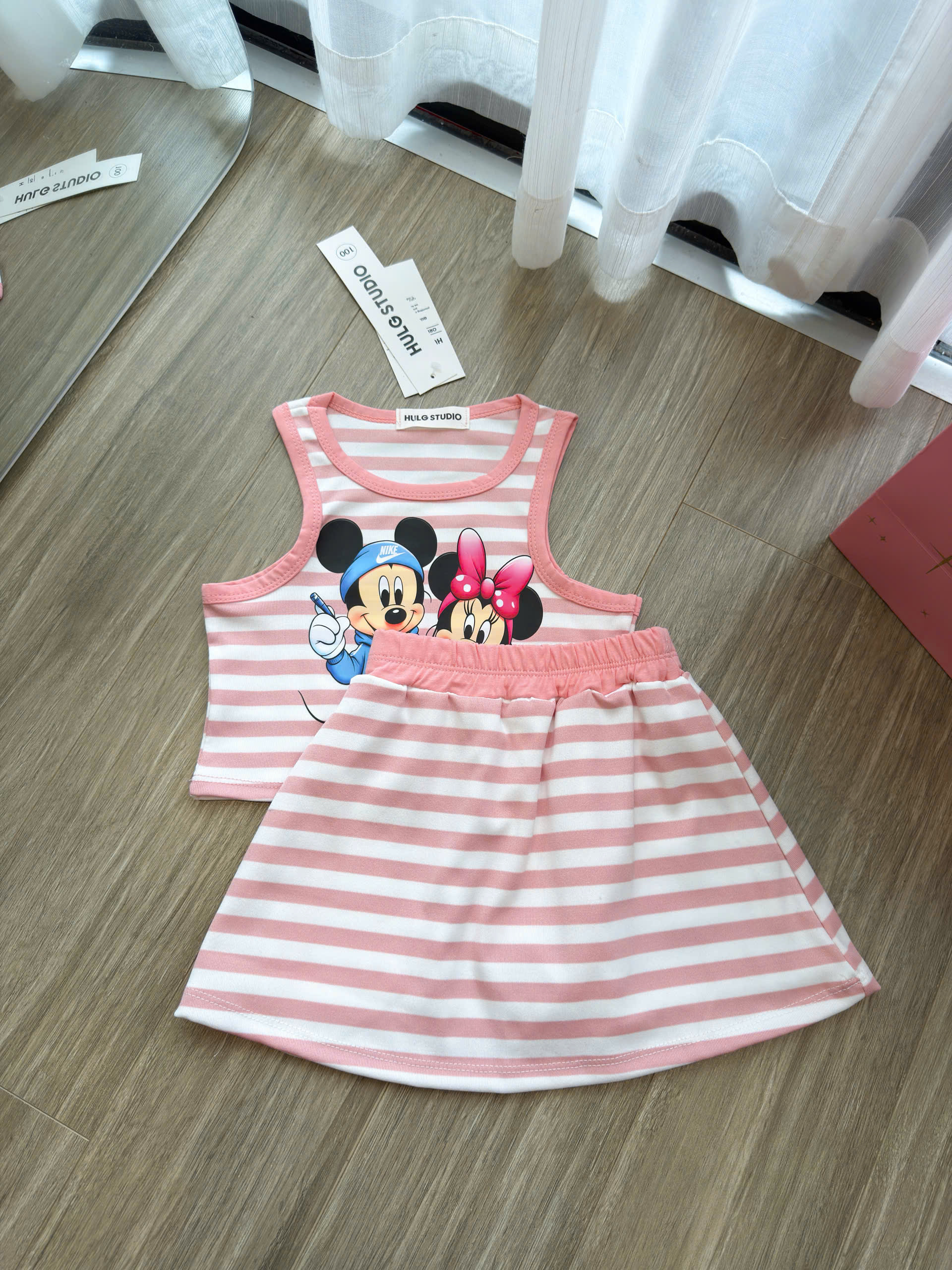 XẢ B437 - SET BỘ MICKEY MINNIE SÁT NÁCH CV XÓE HỒNG KẺ