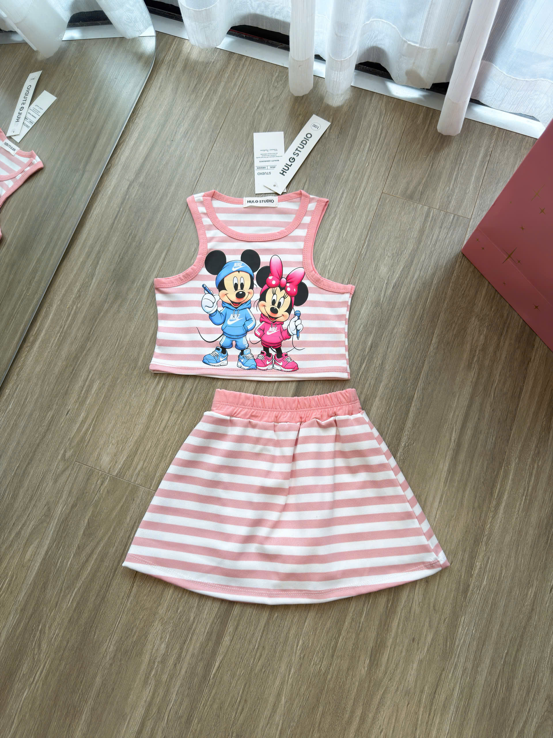 XẢ B437 - SET BỘ MICKEY MINNIE SÁT NÁCH CV XÓE HỒNG KẺ