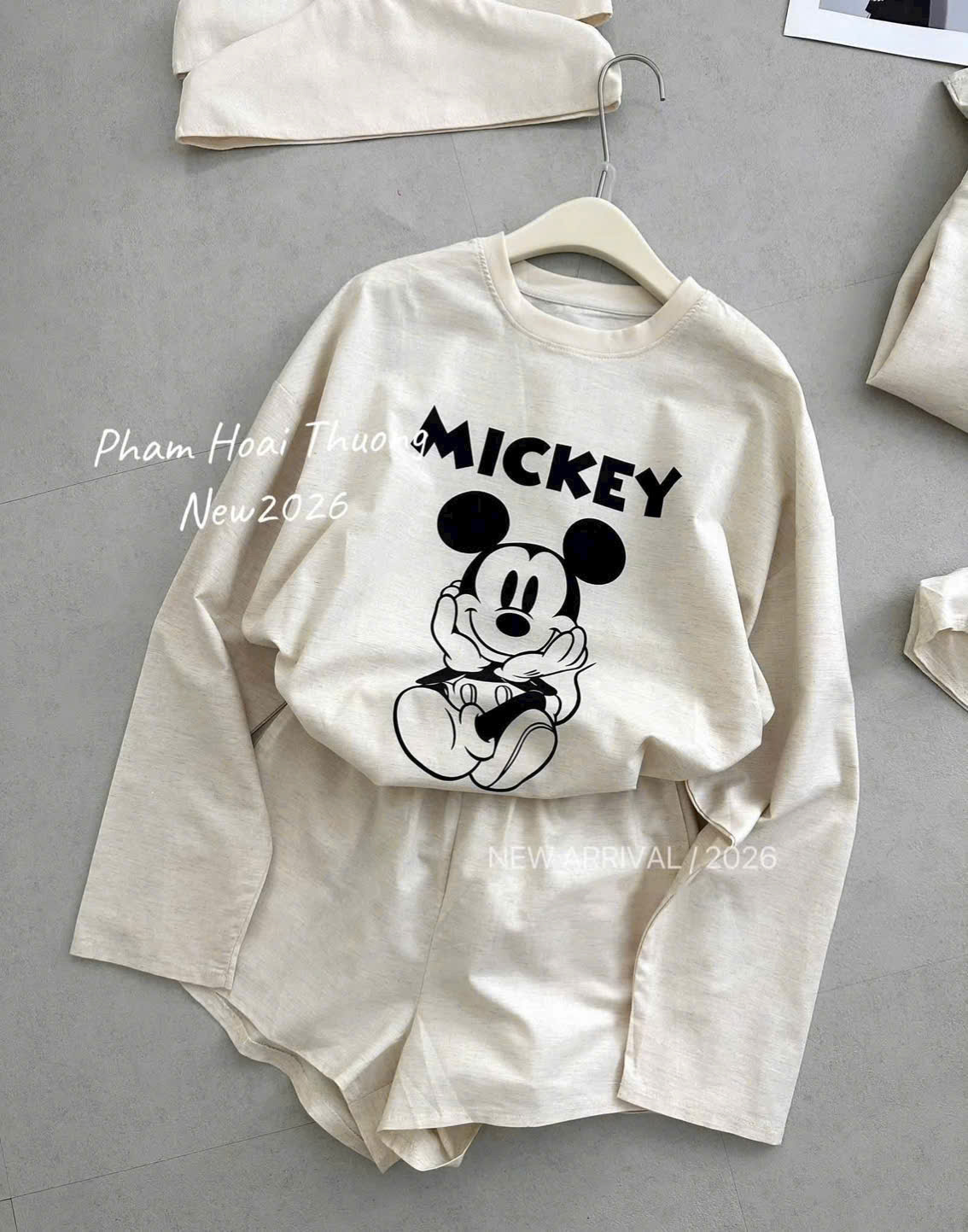 GOM B517 - SET BỘ NỮ MICKEY GIẤY