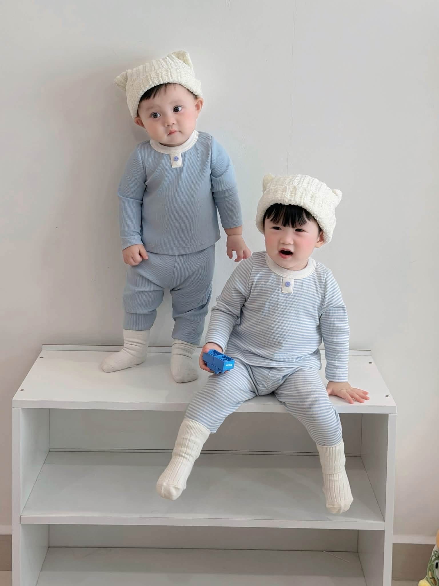 B555 - SET 2 BỘ KẺ TRƠN 3 TONE MÀU