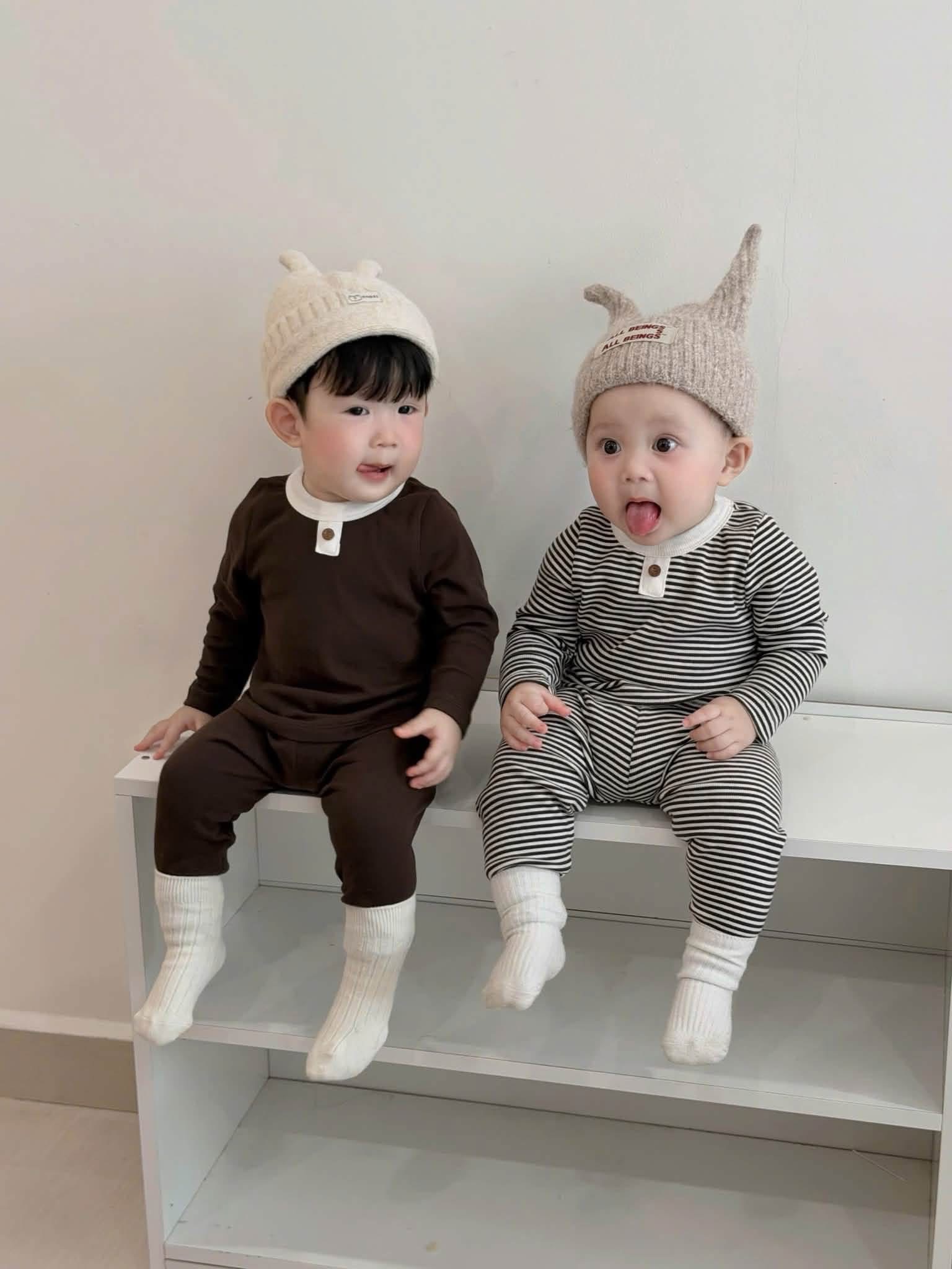 B555 - SET 2 BỘ KẺ TRƠN 3 TONE MÀU