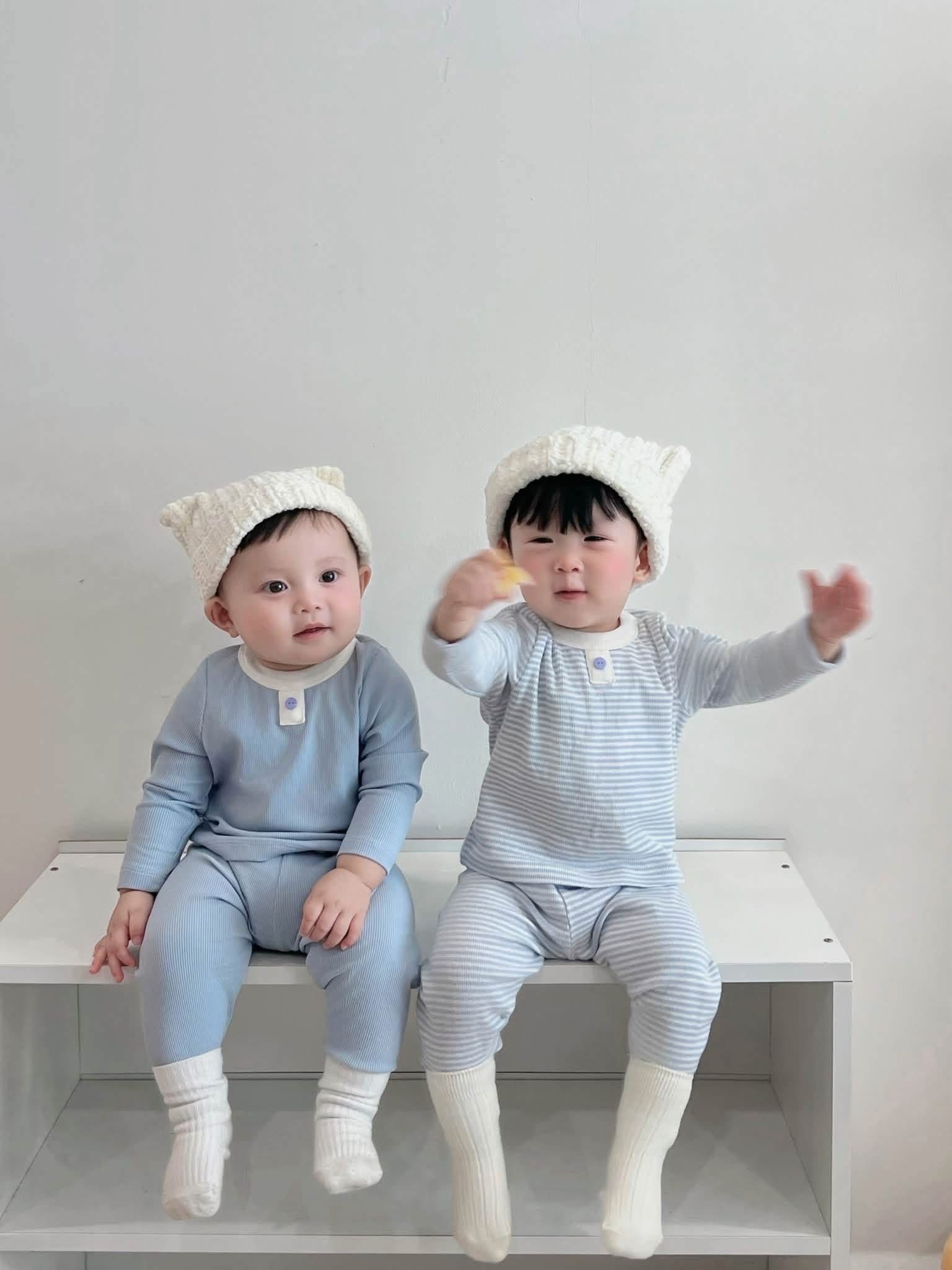 B555 - SET 2 BỘ KẺ TRƠN 3 TONE MÀU
