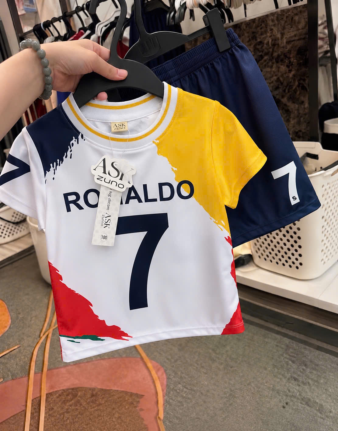 GOM B563 - SET 2 BỘ THỂ THAO RONALDO 7 SIZE NHỠ