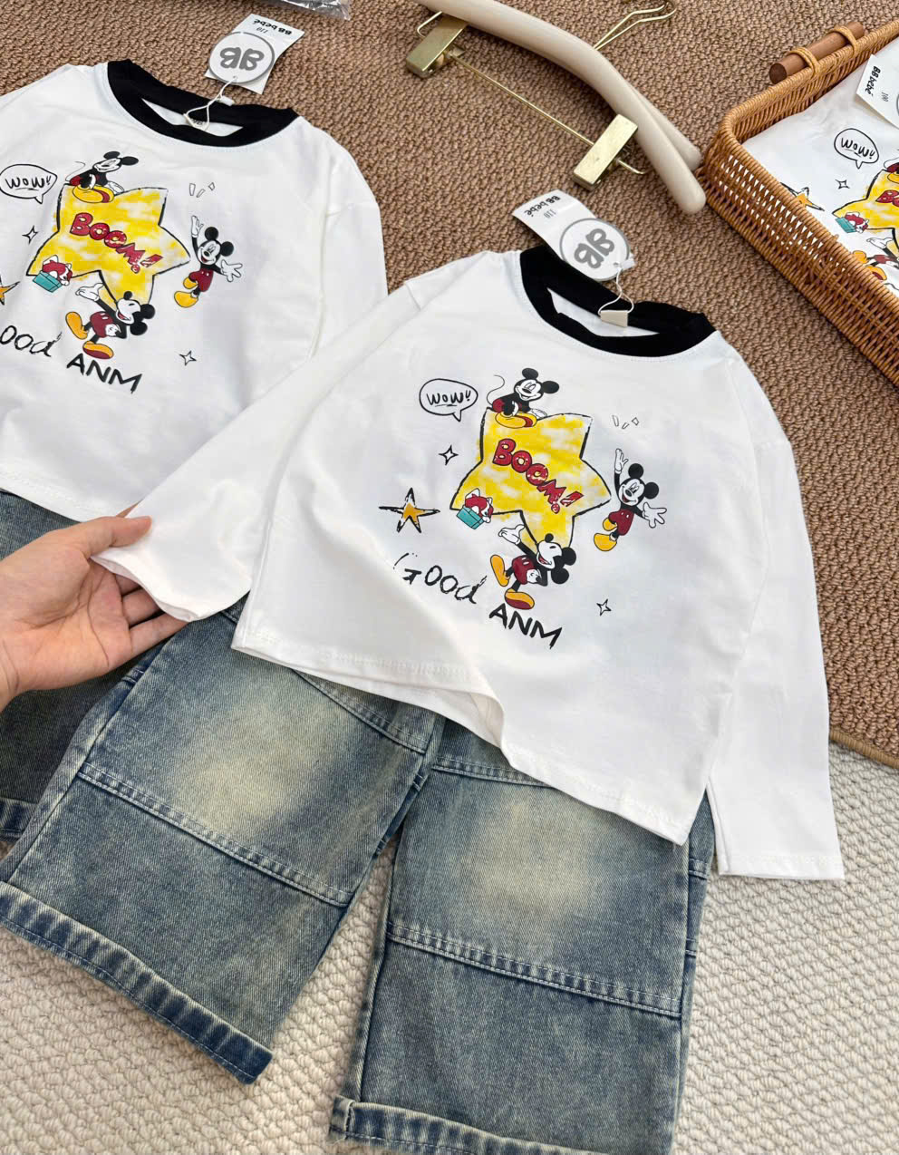 B615 - SET ÁO MICKY TRẮNG BOOM QUẦN JEAN