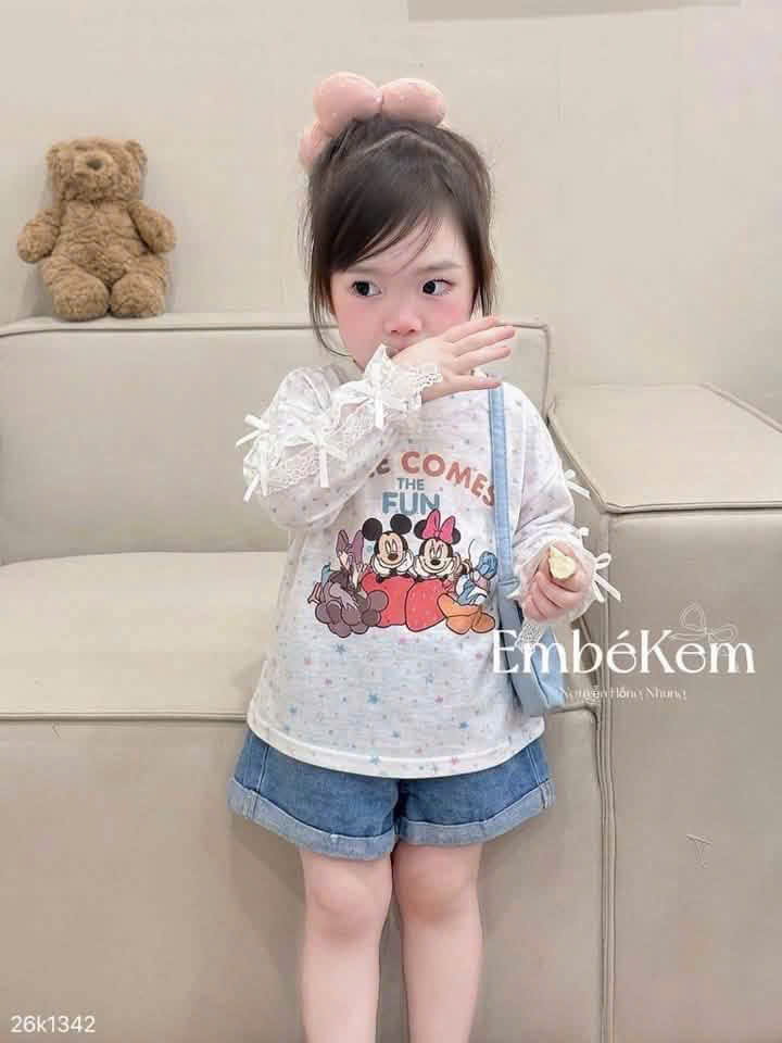 GOM B617 - ÁO GIẤY BÉ GÁI MICKEY HERE COMES