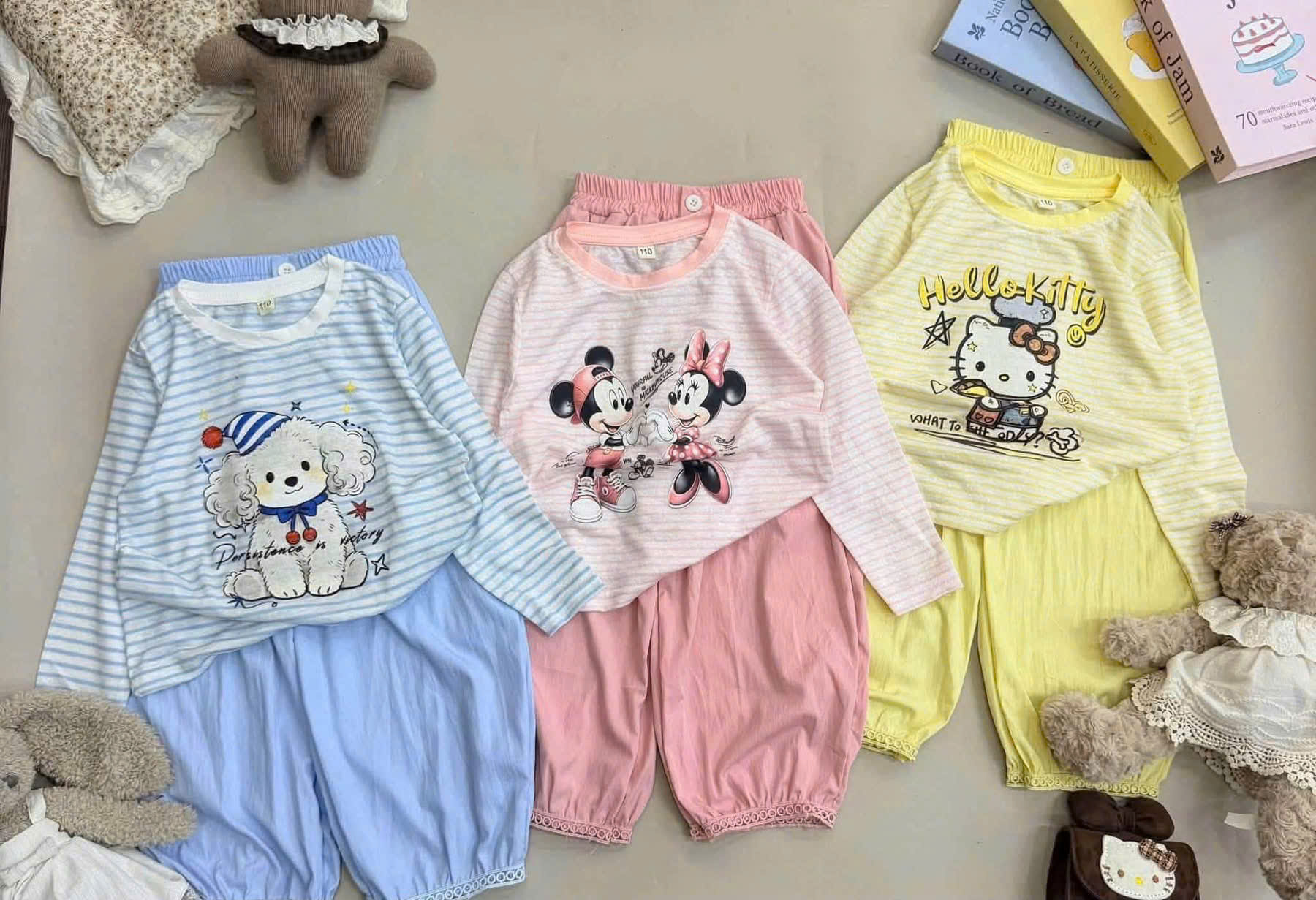 GOM B622 - SET BỘ ÁO KẺ NGANG QUẦN BO MINNIE KITTY CÚN /