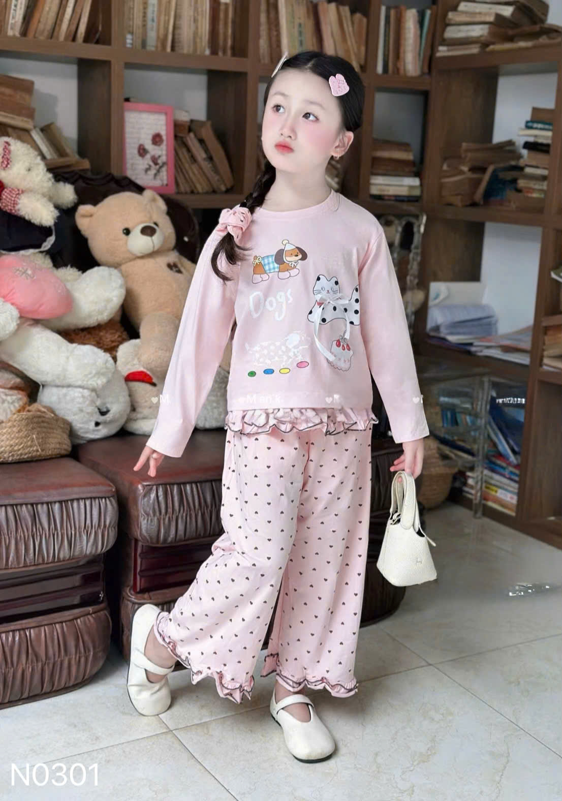 GOM B627 - SET BỘ CHỮ DOGS BÈO NHÚN 2 MÀU