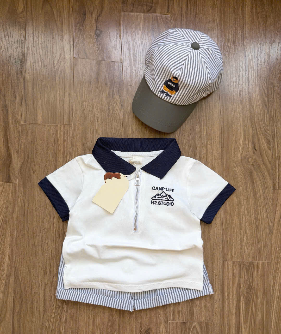 GOM B631 - SET ÁO CỔ POLO QUẦN SỌC XANH KÈM MŨ