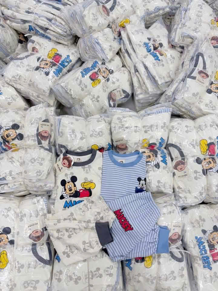 GOM B884 - SET 2 BỘ MICKY BE KẺ XANH