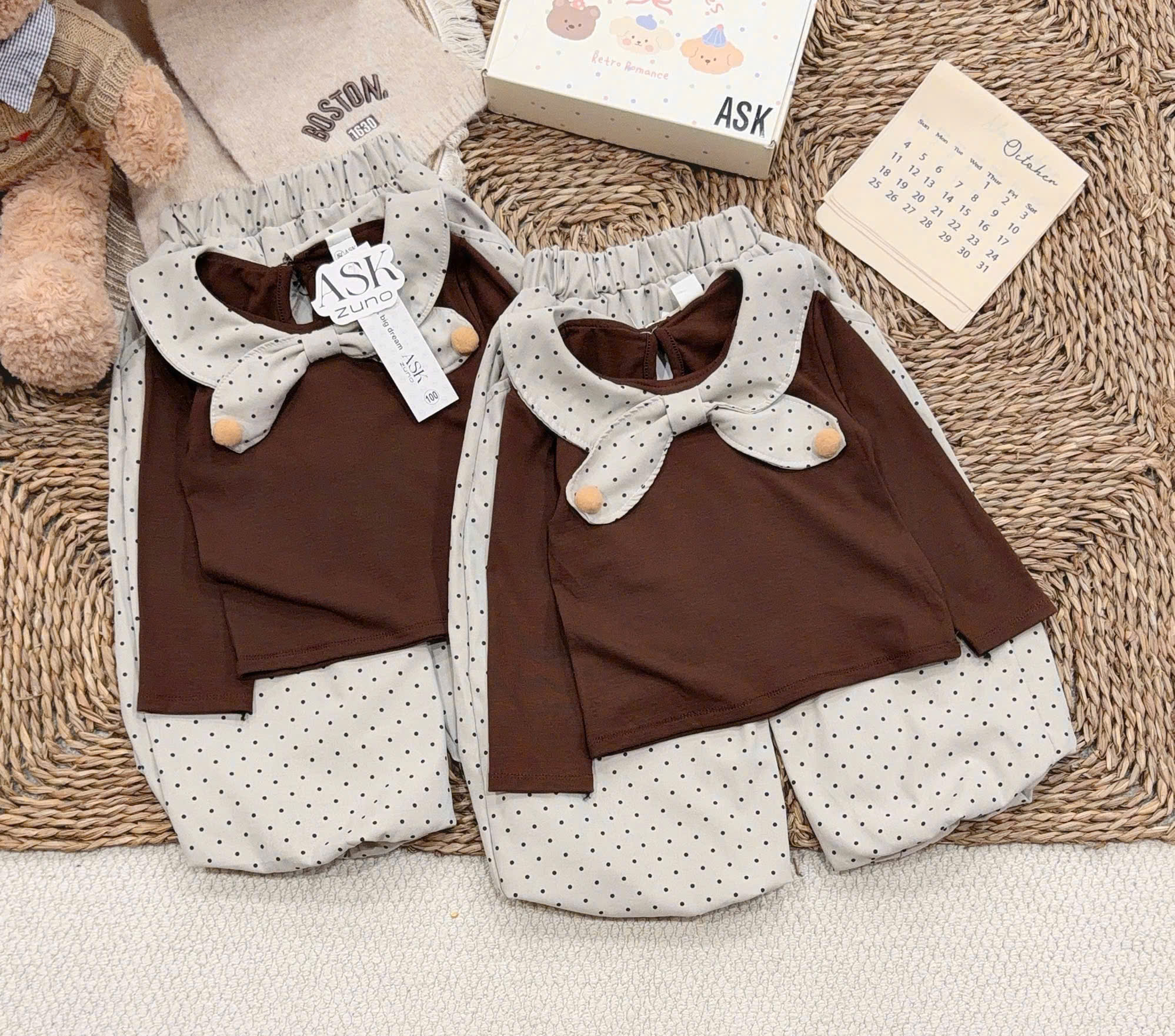 GOM C355 - SET BÉ GÁI NÂU CỔ NƠ BI