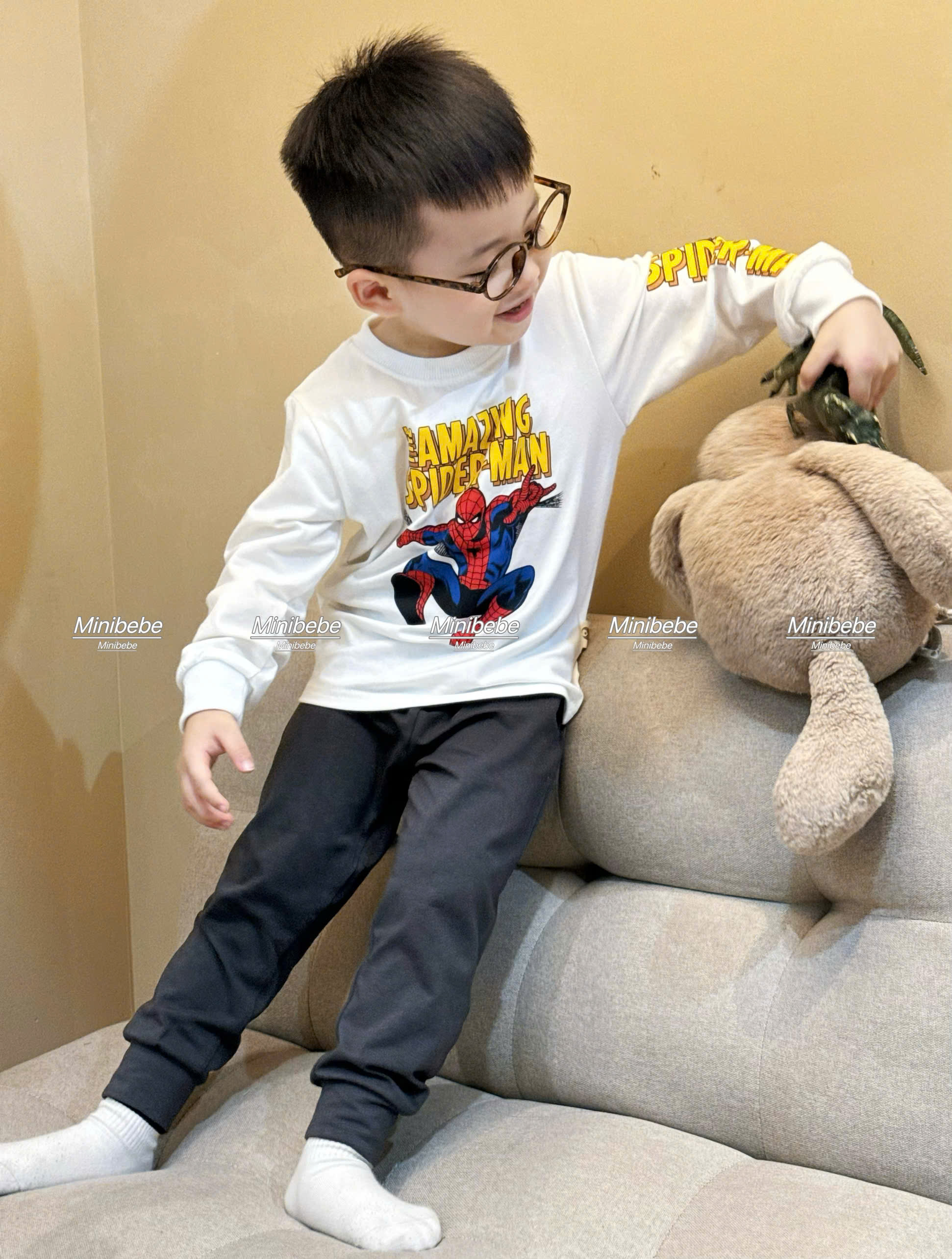 XẢ A158 - SET 2 BỘ NHỆN AMAZING TRẮNG ĐỎ TAY PHỐI XANH